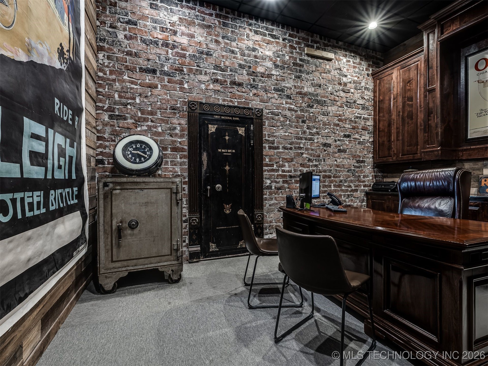 2238 N Broadway Property Photo 19