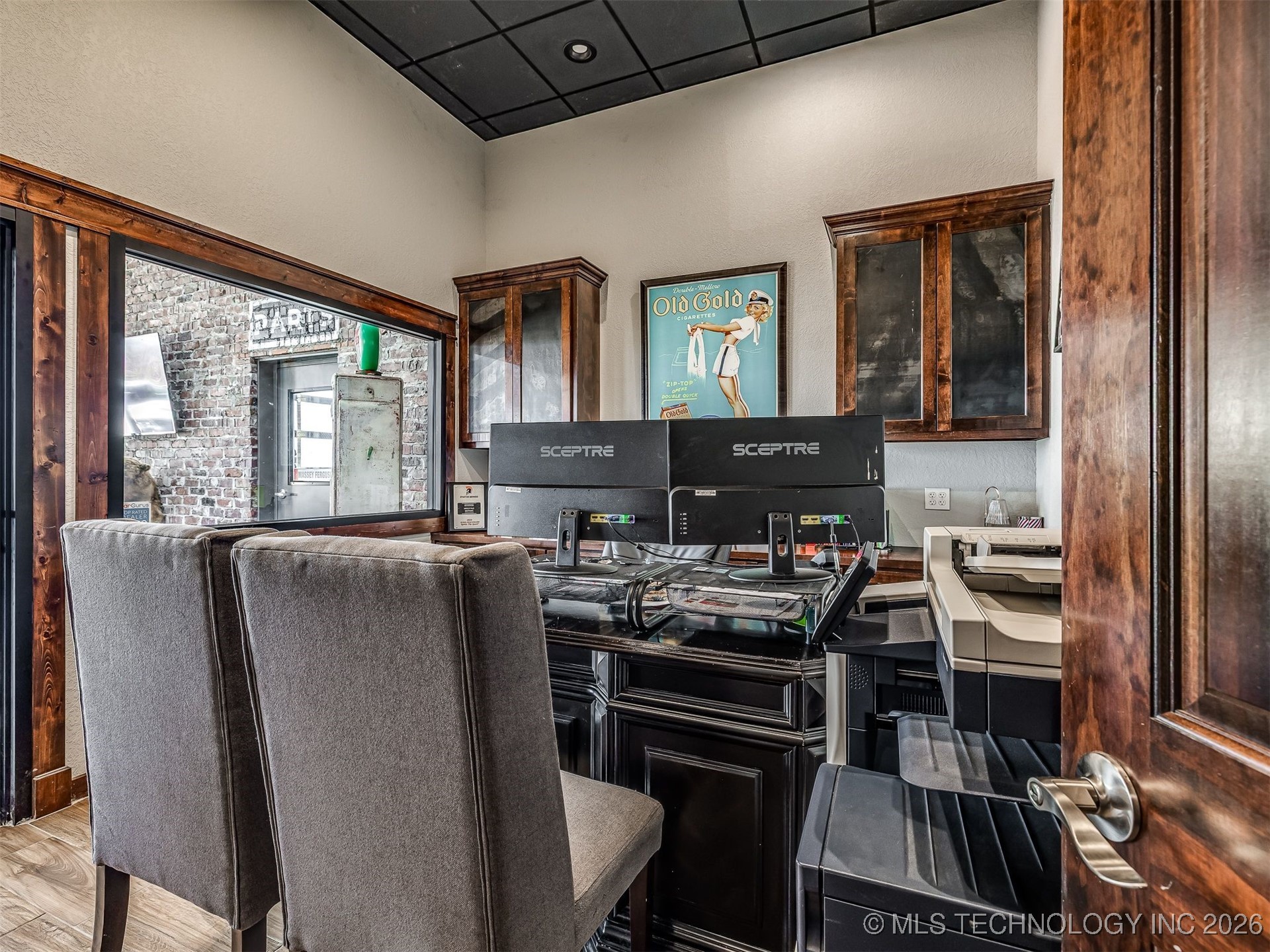 2238 N Broadway Property Photo 30