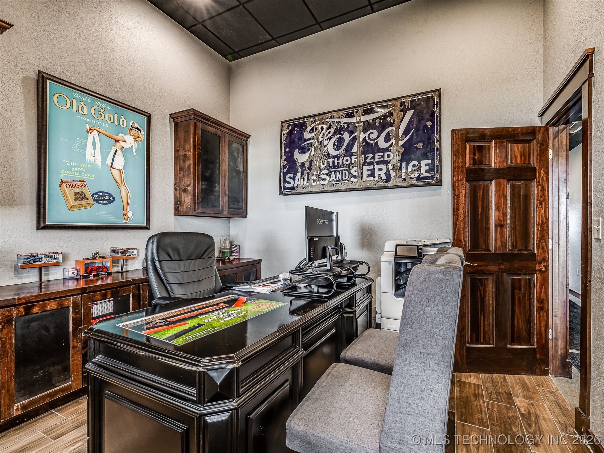 2238 N Broadway Property Photo 31