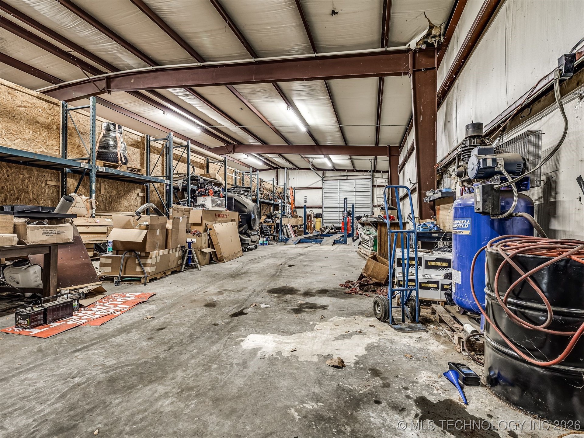 2238 N Broadway Property Photo 32