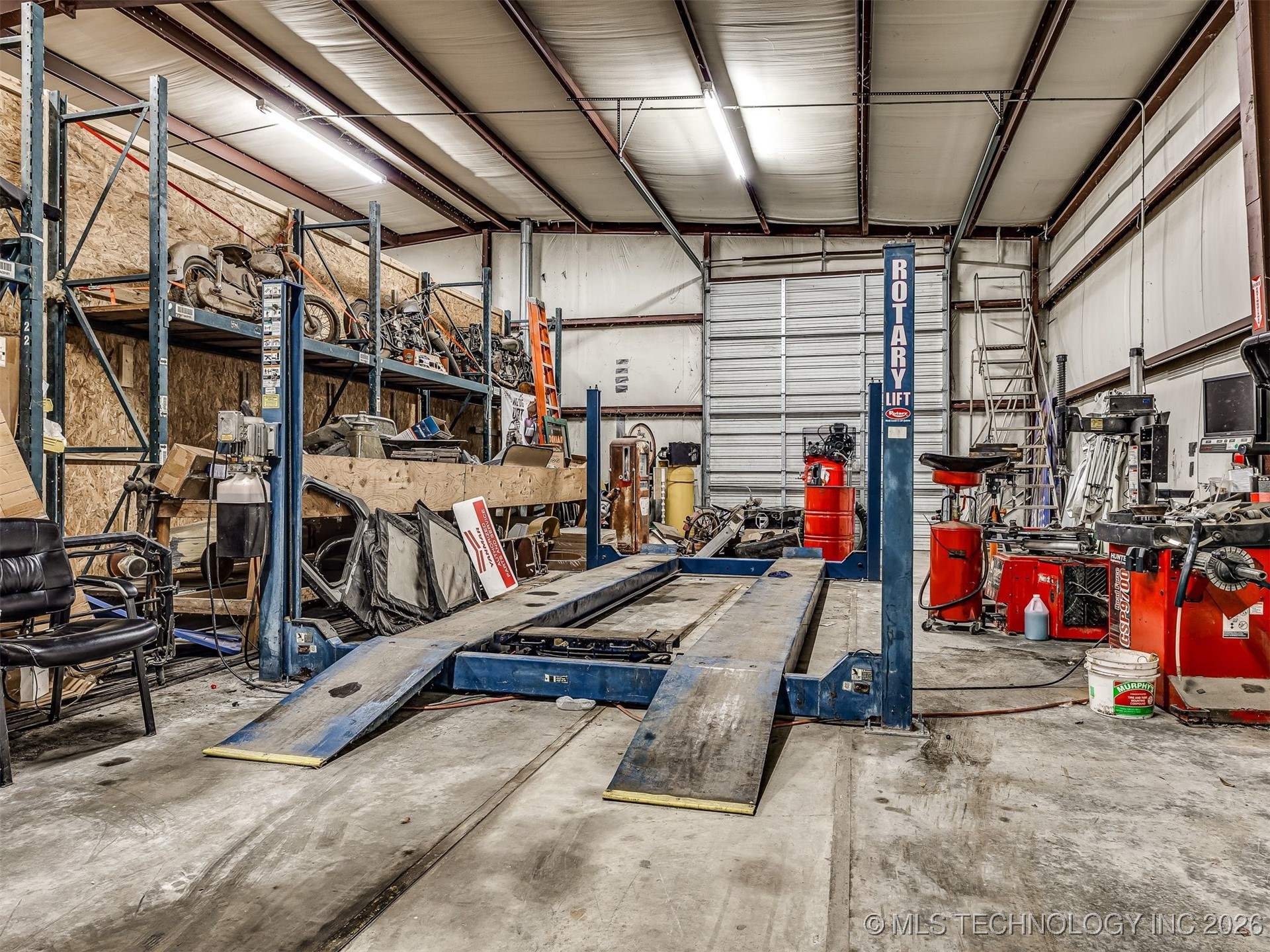 2238 N Broadway Property Photo 34