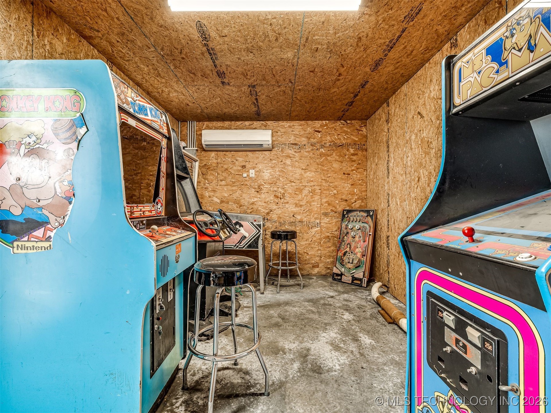 2238 N Broadway Property Photo 38