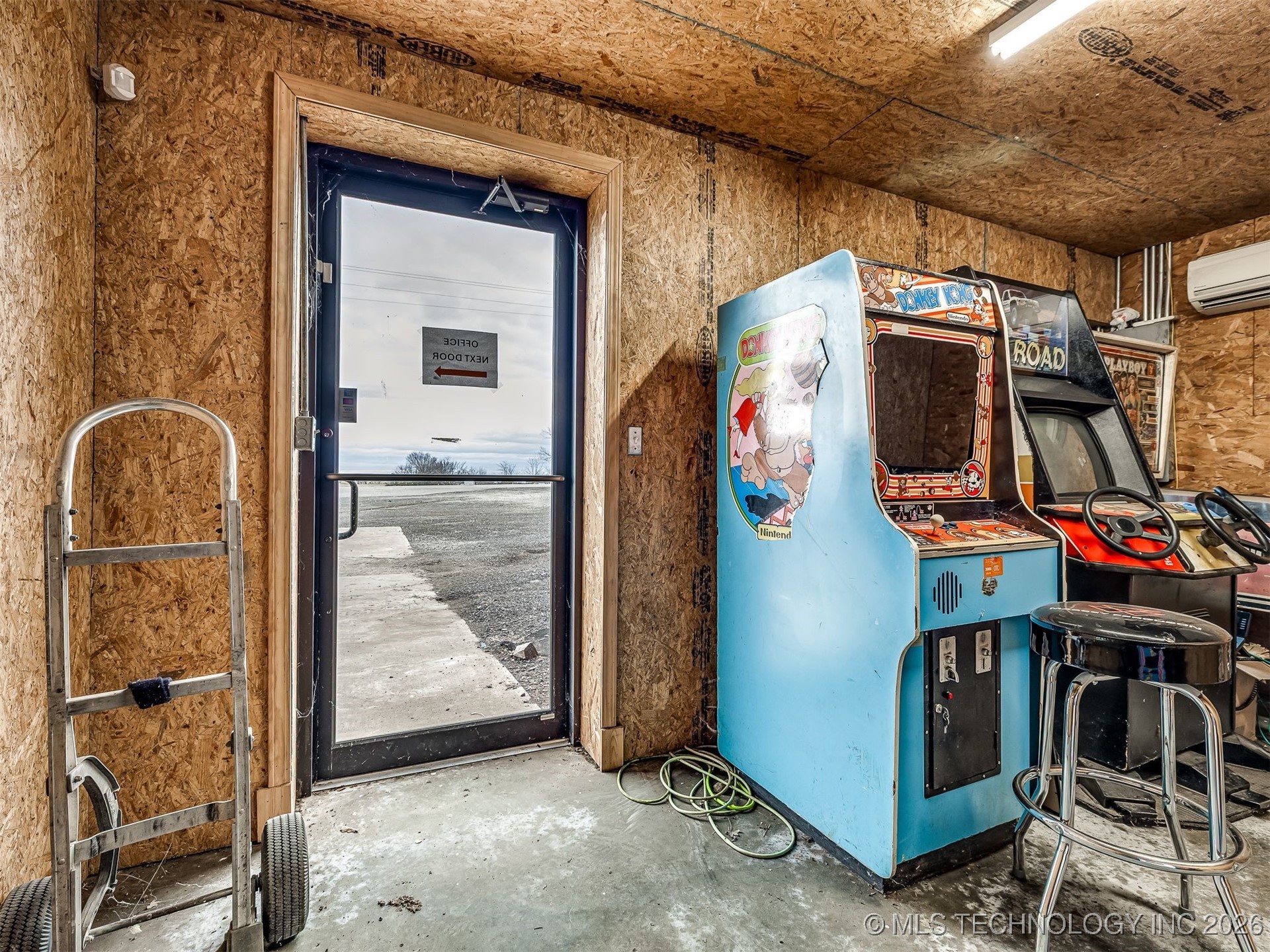 2238 N Broadway Property Photo 39