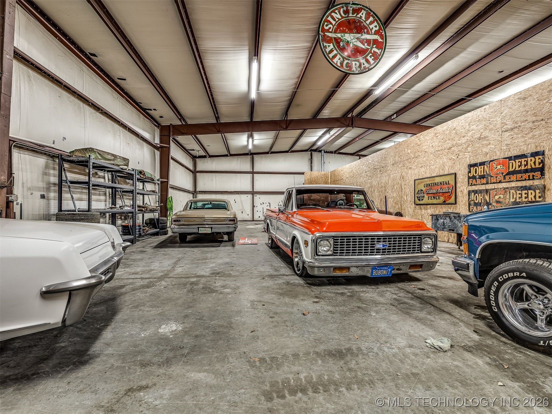 2238 N Broadway Property Photo 40