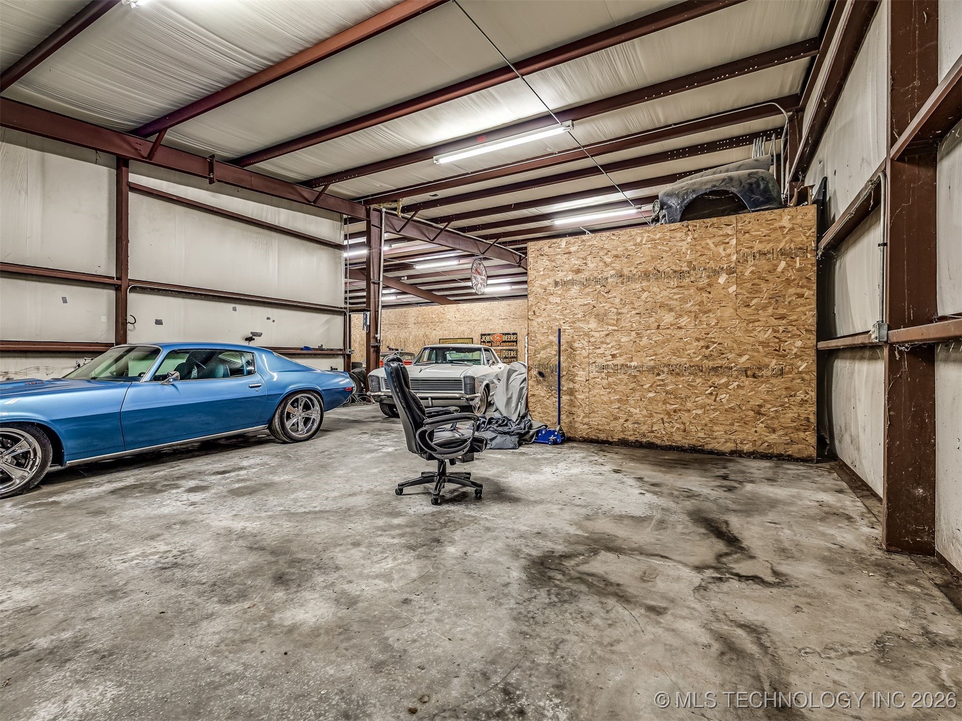 2238 N Broadway Property Photo 44