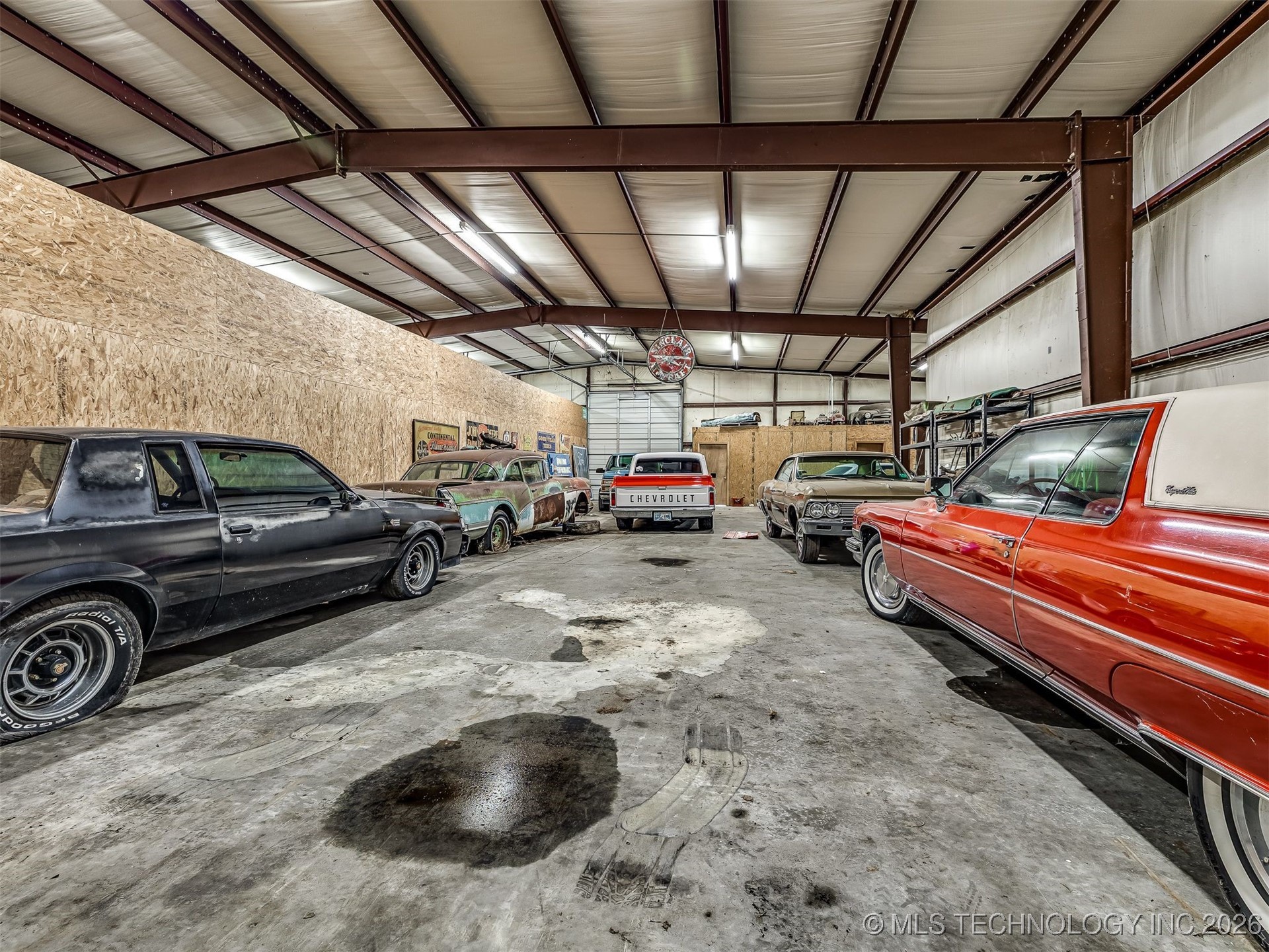 2238 N Broadway Property Photo 45