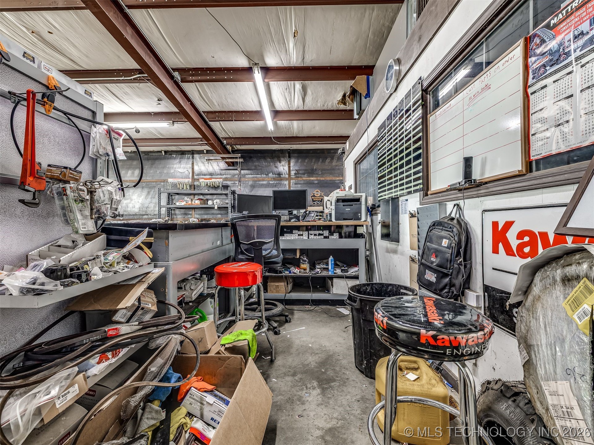 2238 N Broadway Property Photo 50