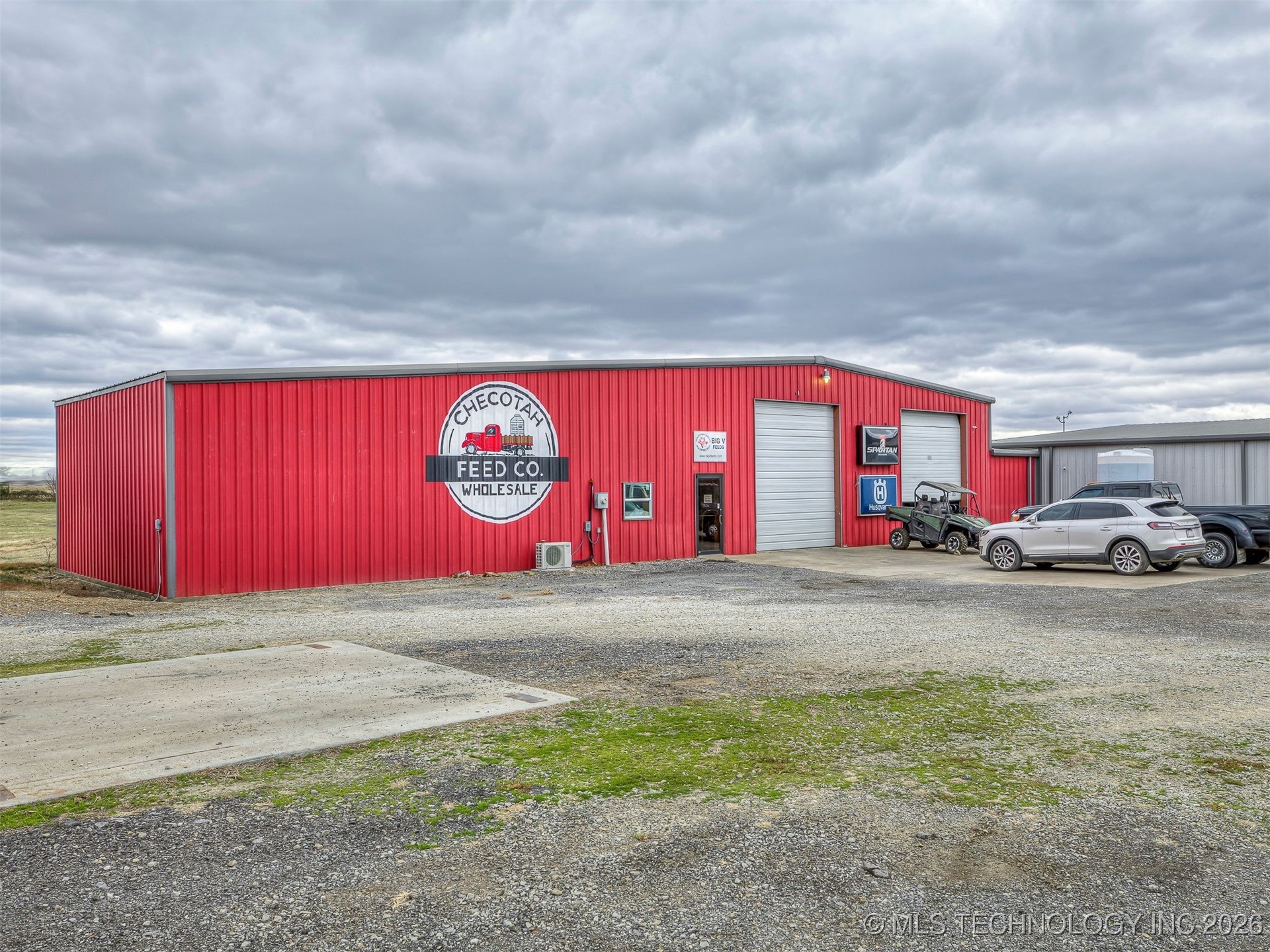 2238 N Broadway Property Photo 58