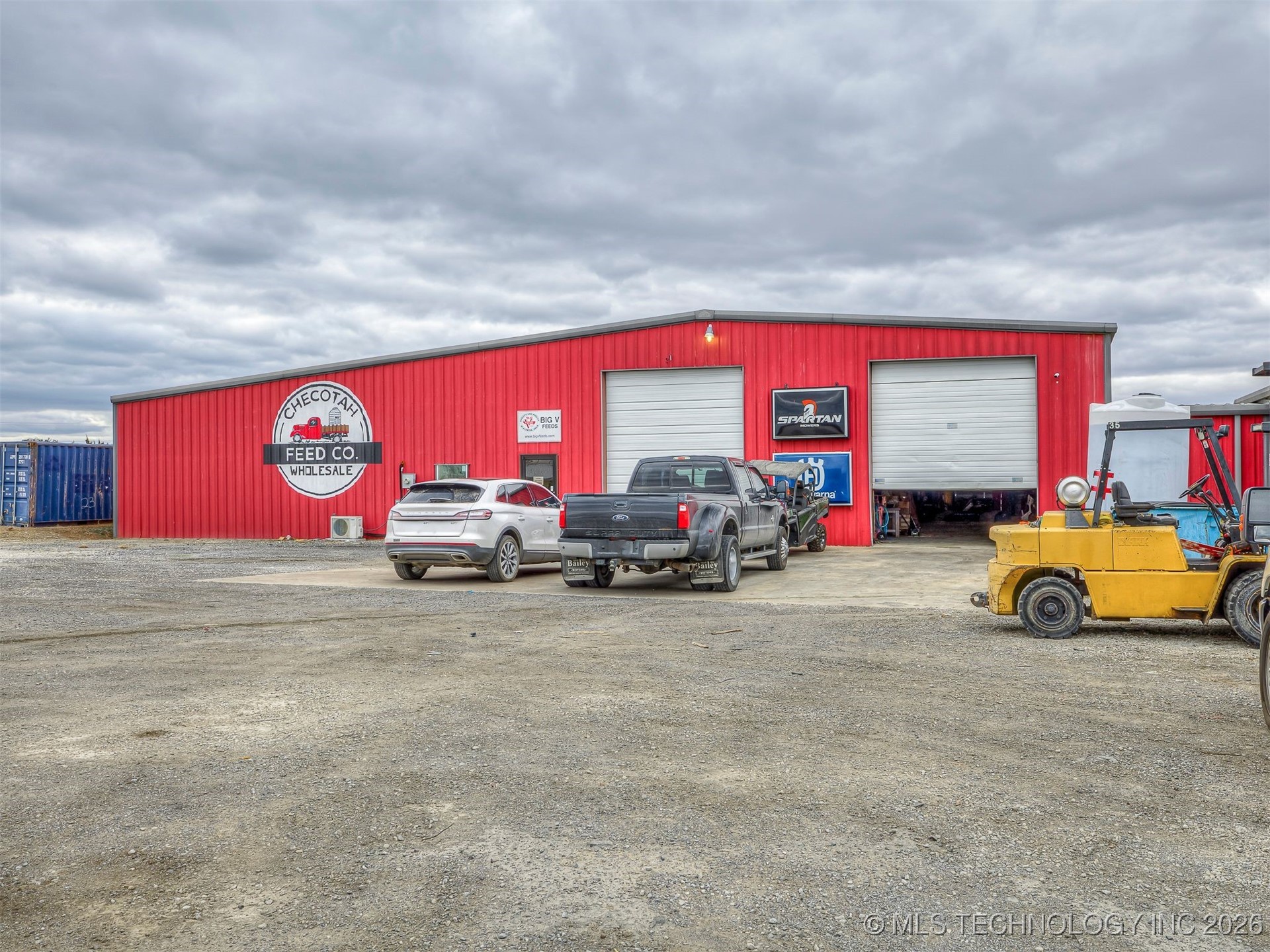 2238 N Broadway Property Photo 62