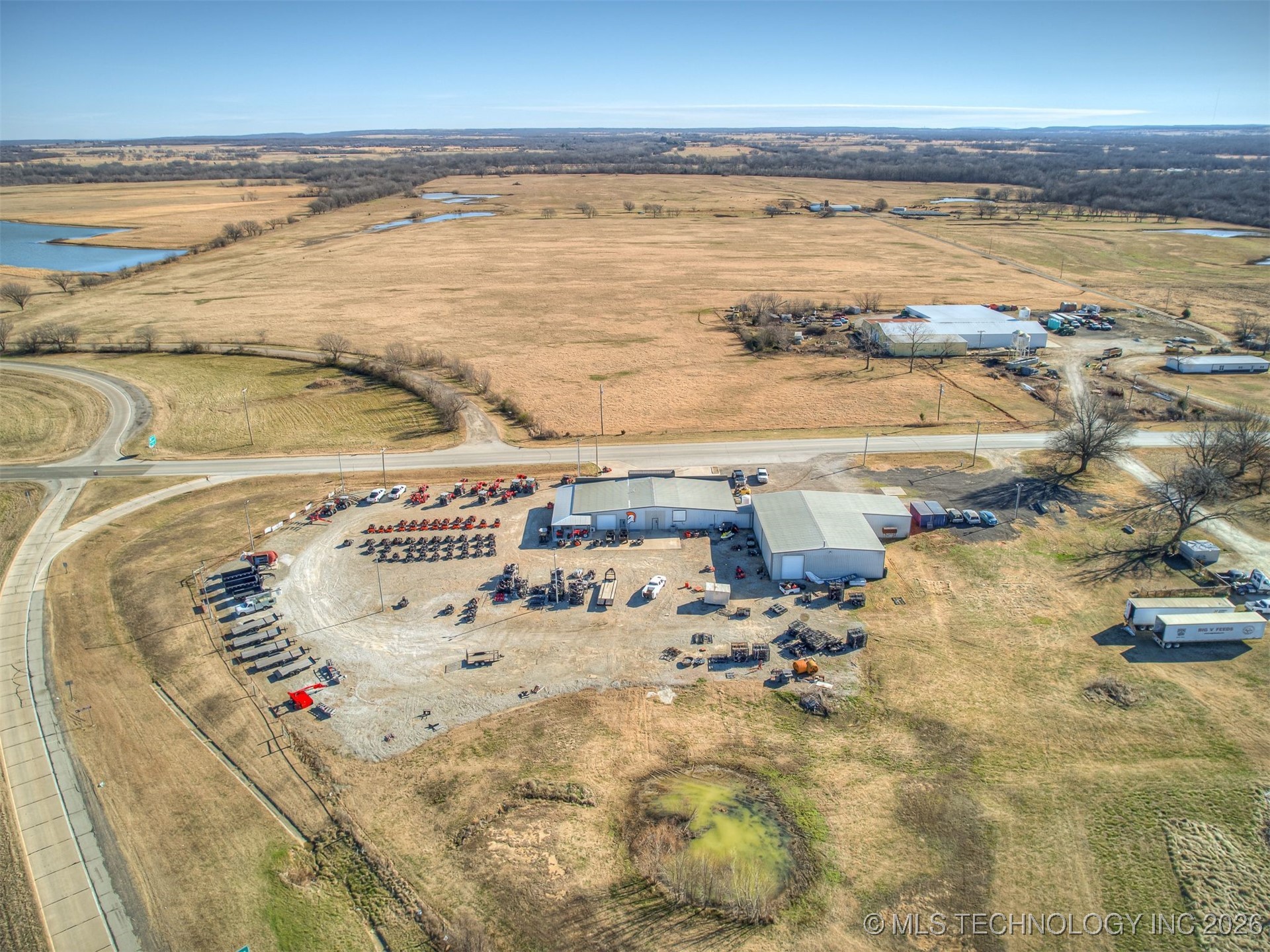 2238 N Broadway Property Photo 91