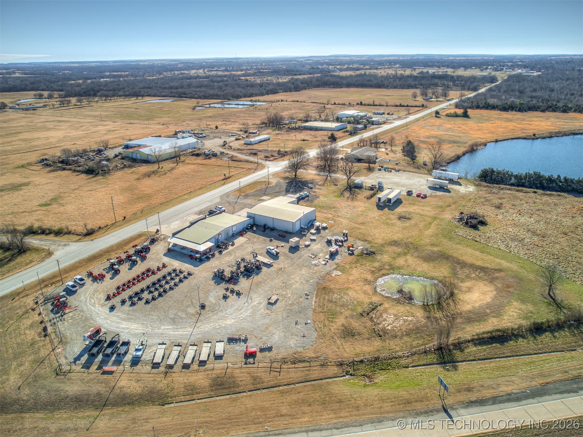 2238 N Broadway Property Photo 92