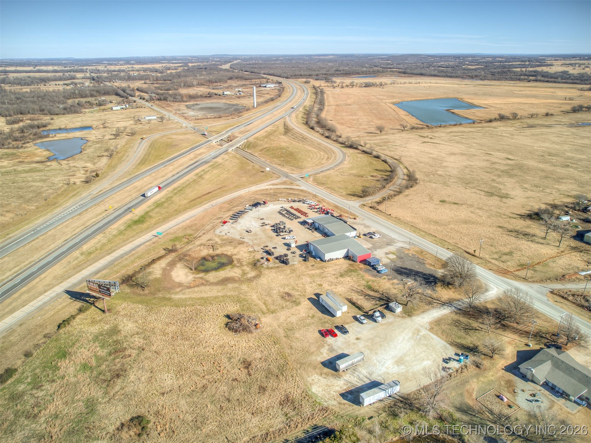 2238 N Broadway Property Photo 97