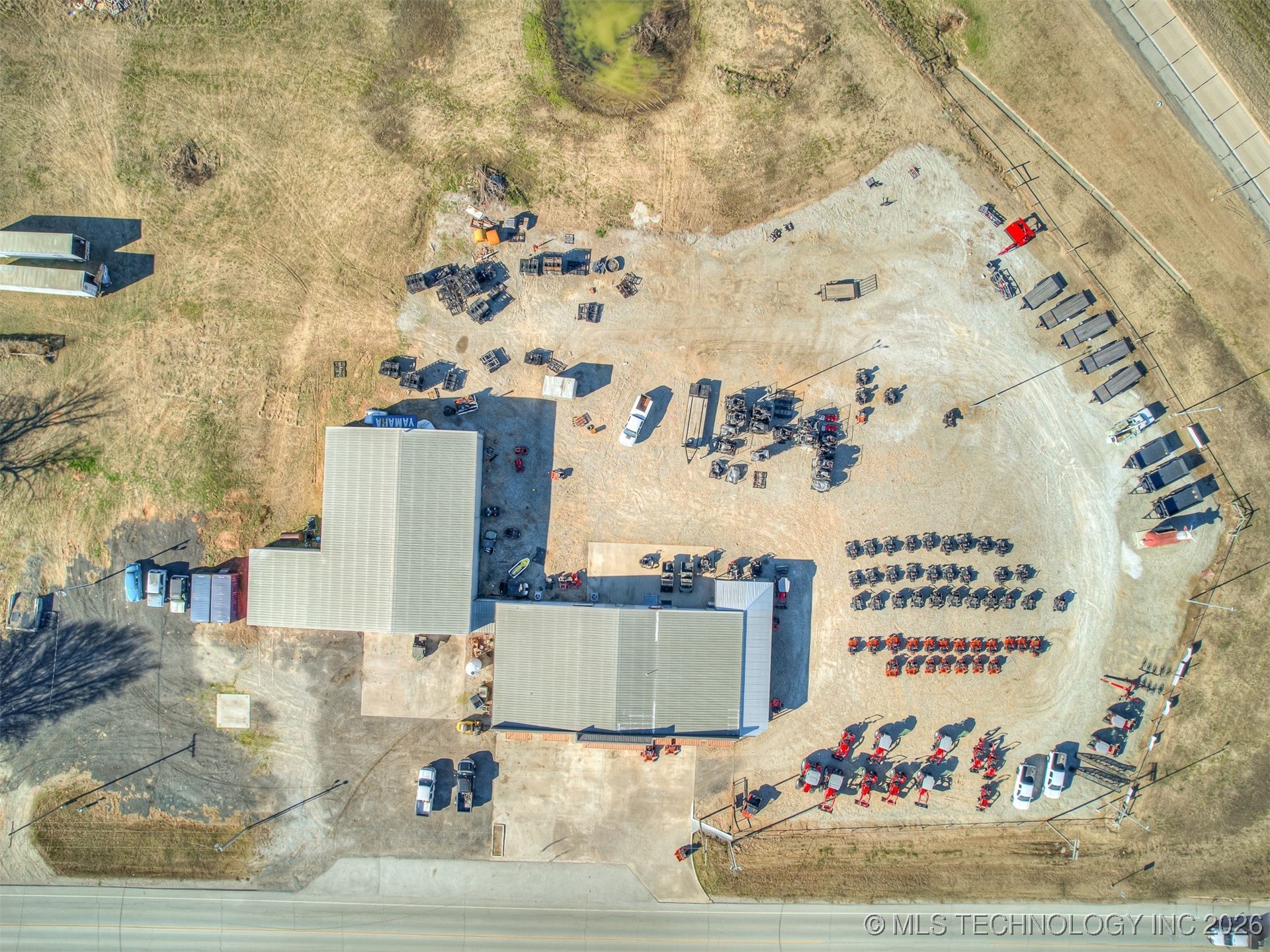 2238 N Broadway Property Photo 100