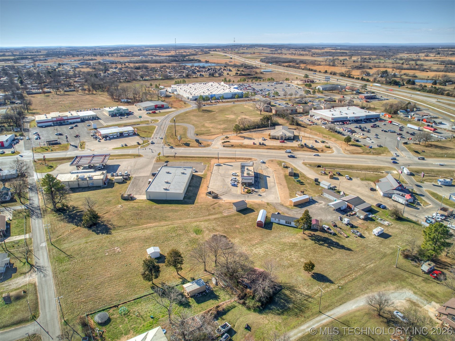 1107 W Gentry Avenue Property Photo 12