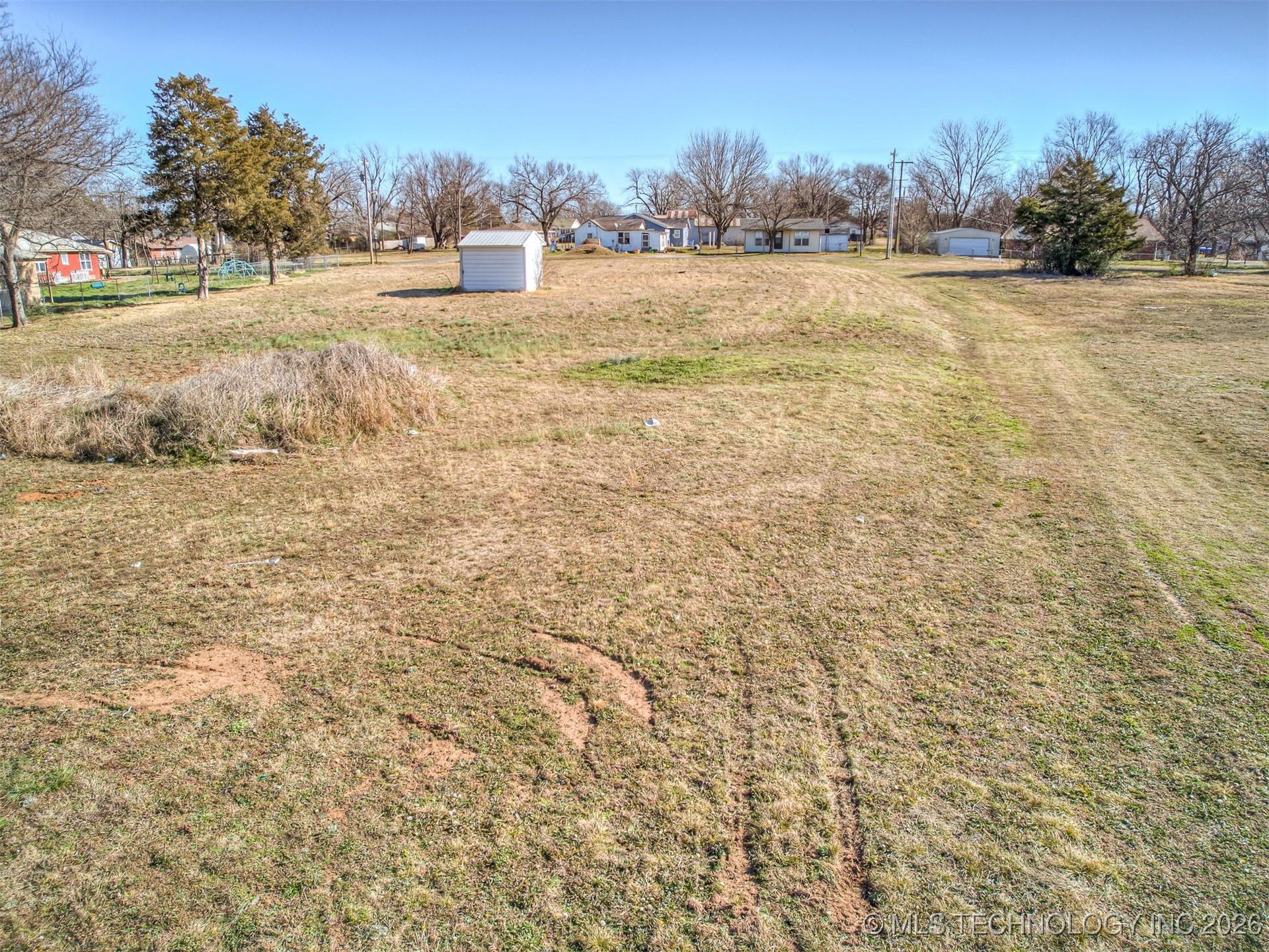 1107 W Gentry Avenue Property Photo 42