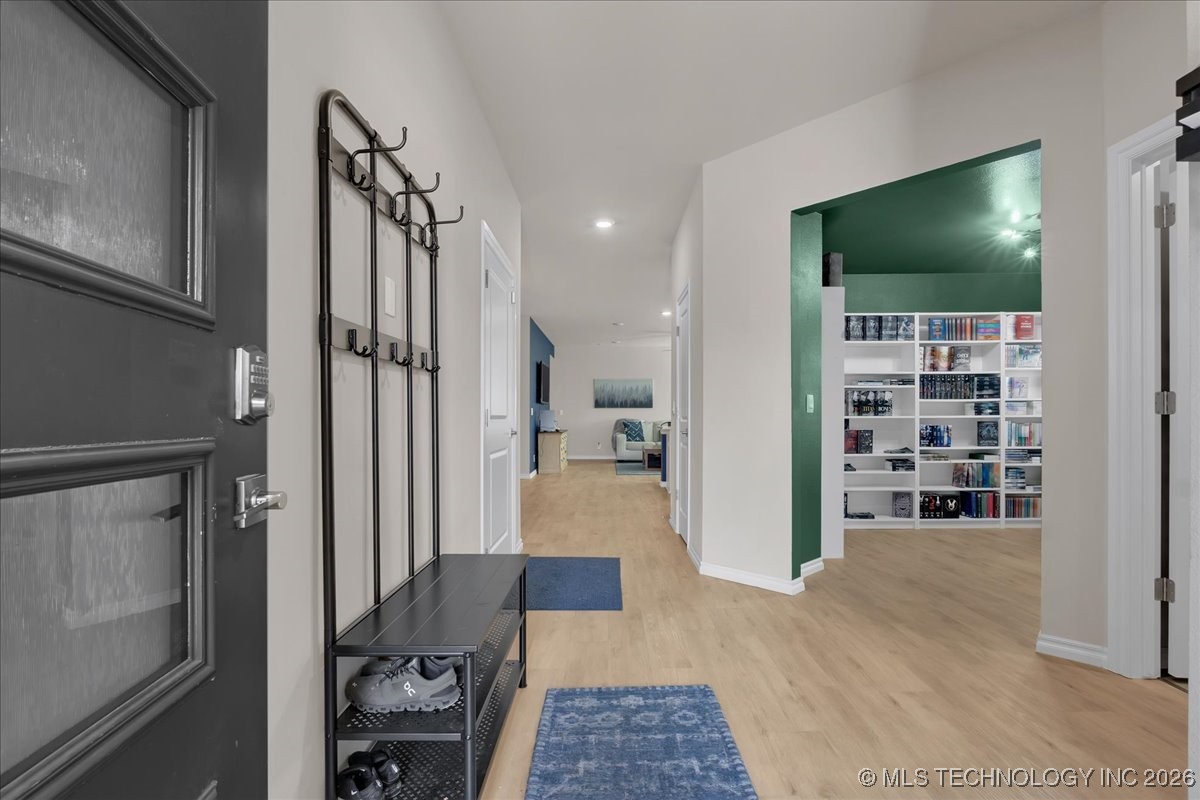 4623 S Chestnut Avenue Property Photo 6