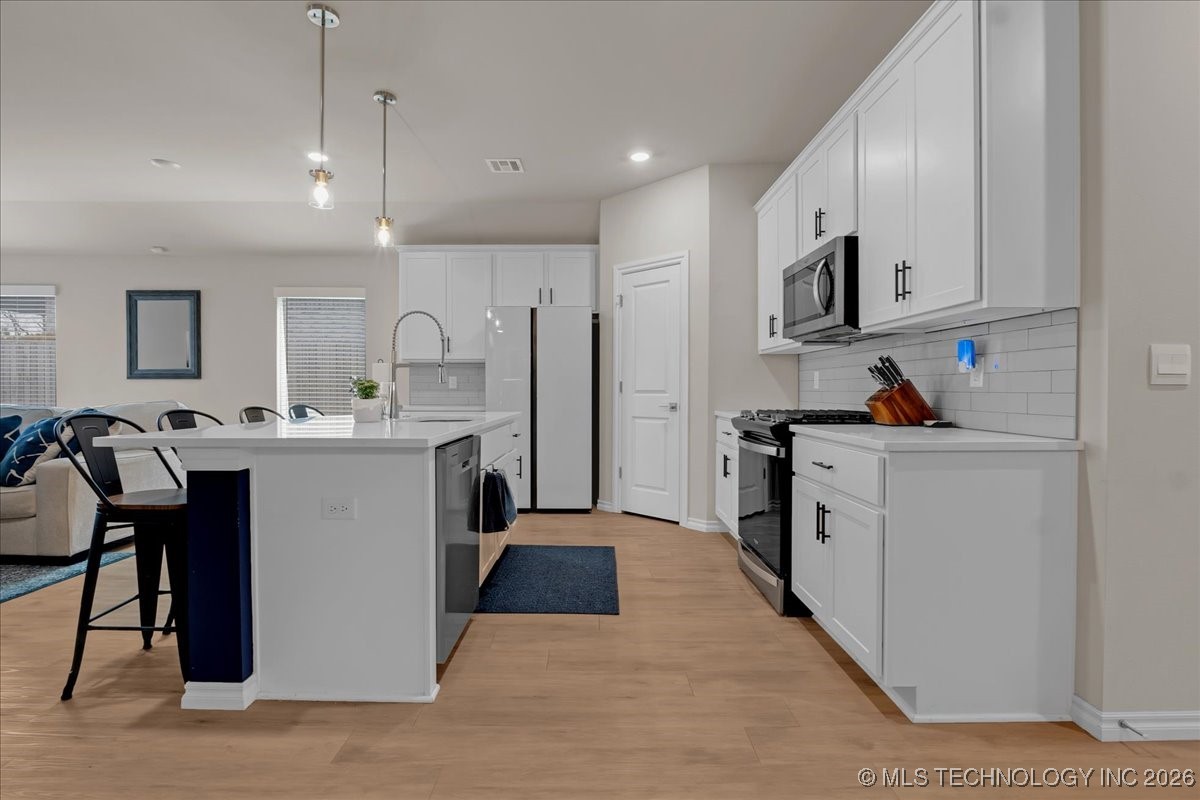 4623 S Chestnut Avenue Property Photo 17