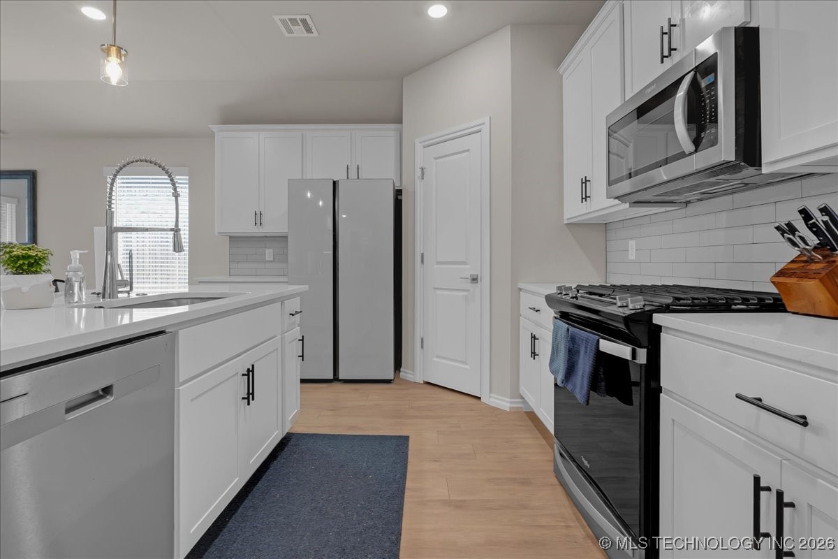 4623 S Chestnut Avenue Property Photo 19