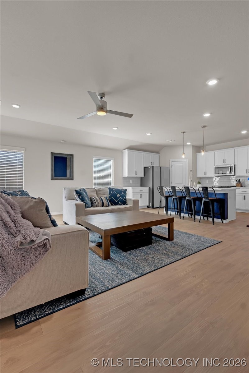 4623 S Chestnut Avenue Property Photo 30