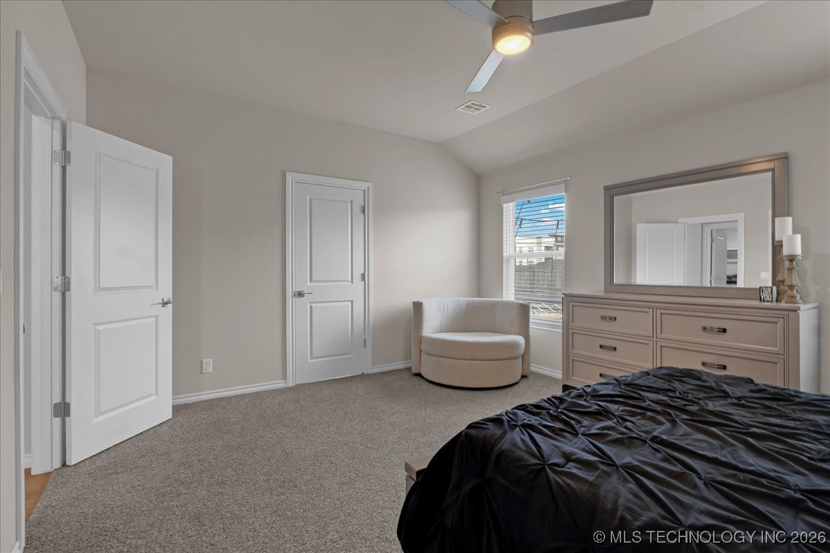 4623 S Chestnut Avenue Property Photo 35