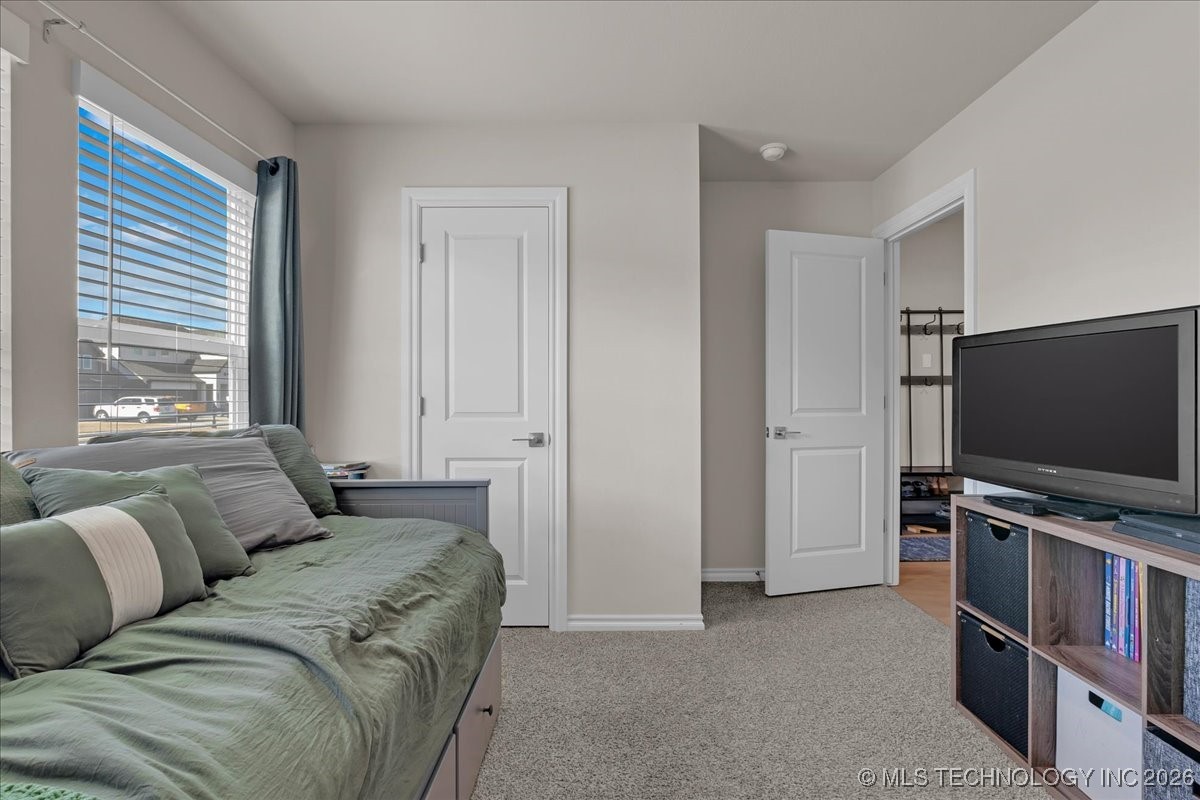 4623 S Chestnut Avenue Property Photo 48