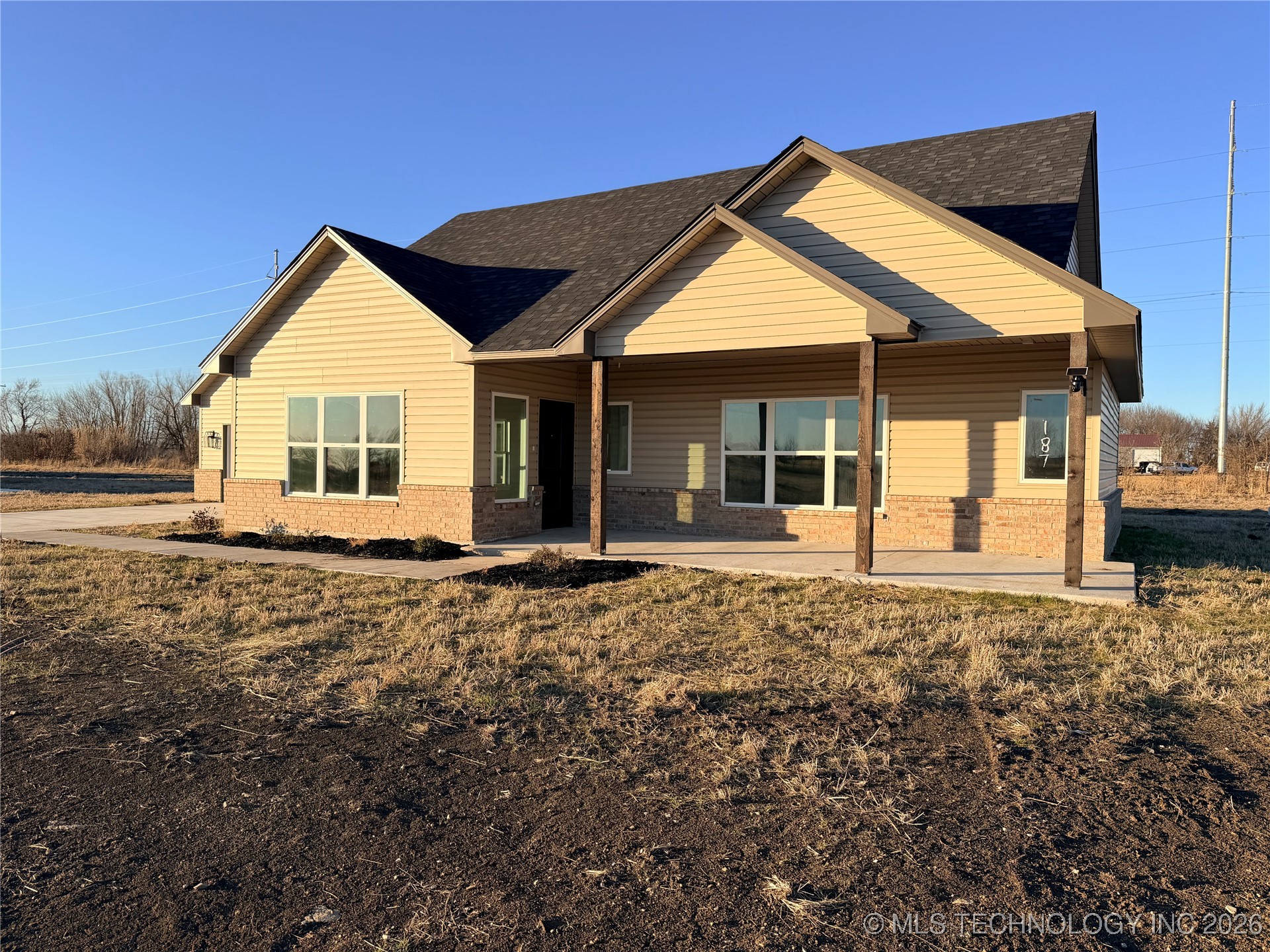 187 W 481 Road Property Photo 2