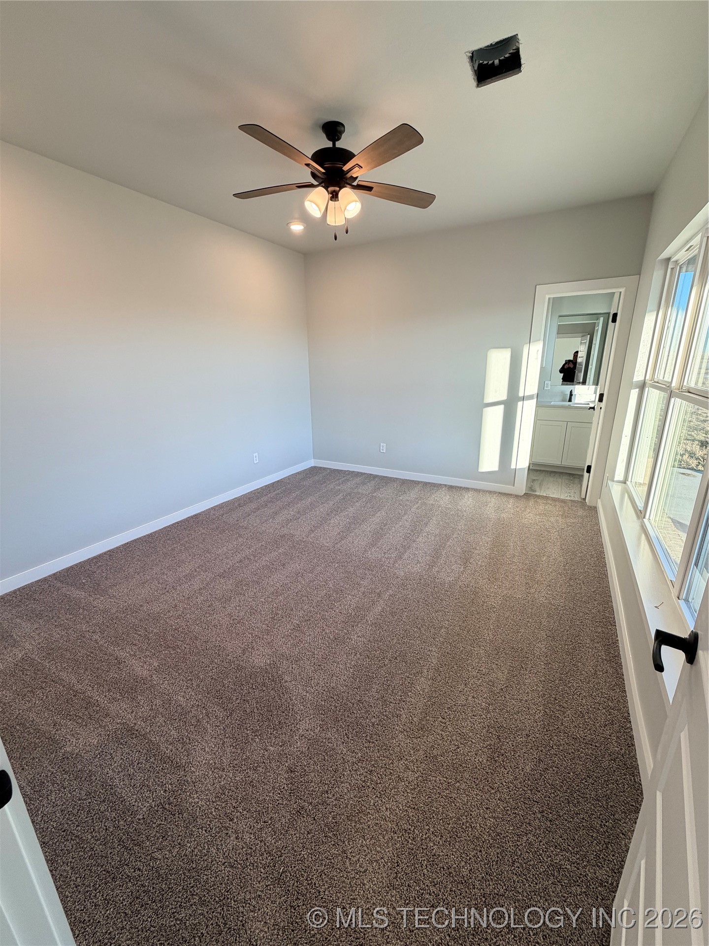 187 W 481 Road Property Photo 15