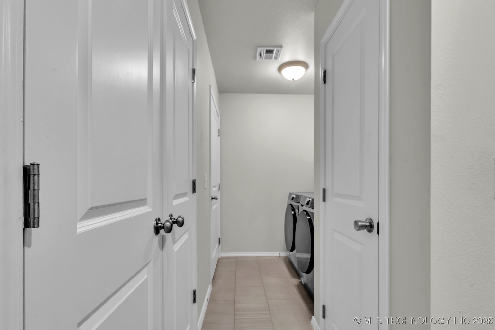 2618 E Oklahoma Street Property Photo 20