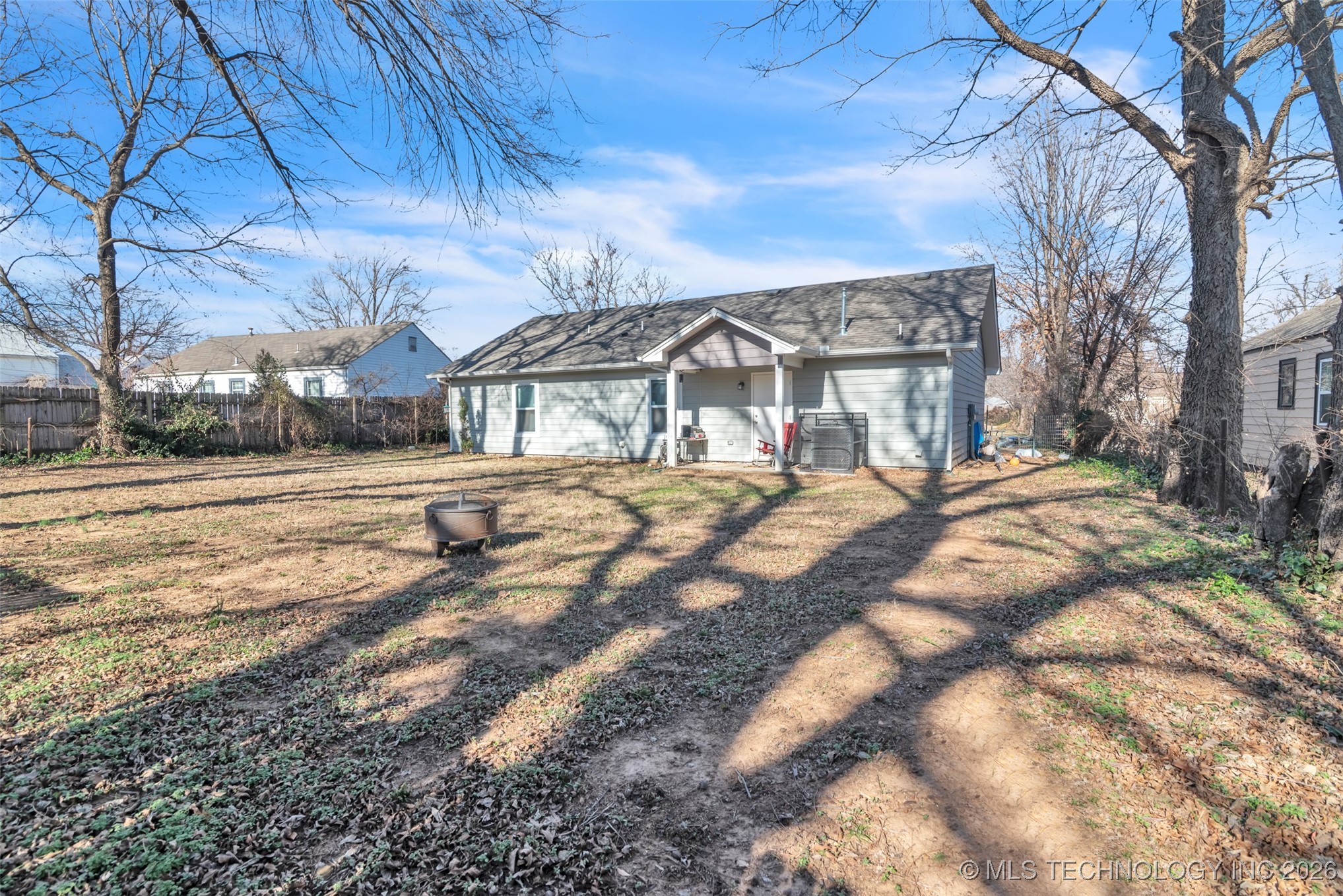 2618 E Oklahoma Street Property Photo 23