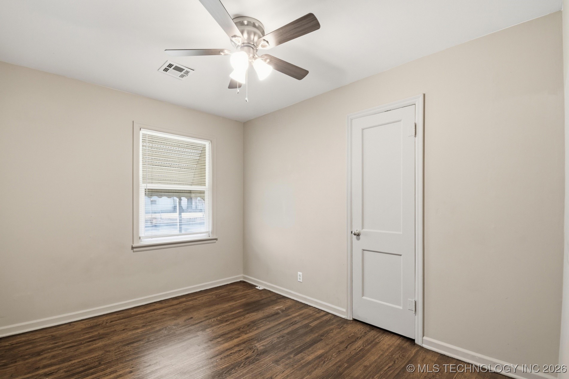 729 N 72nd East Avenue Property Photo 20