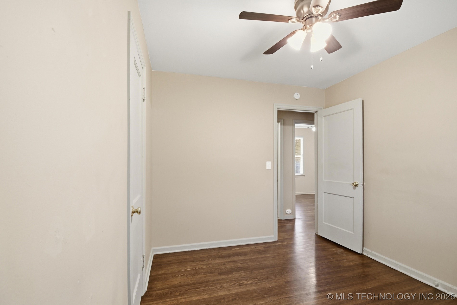 729 N 72nd East Avenue Property Photo 21