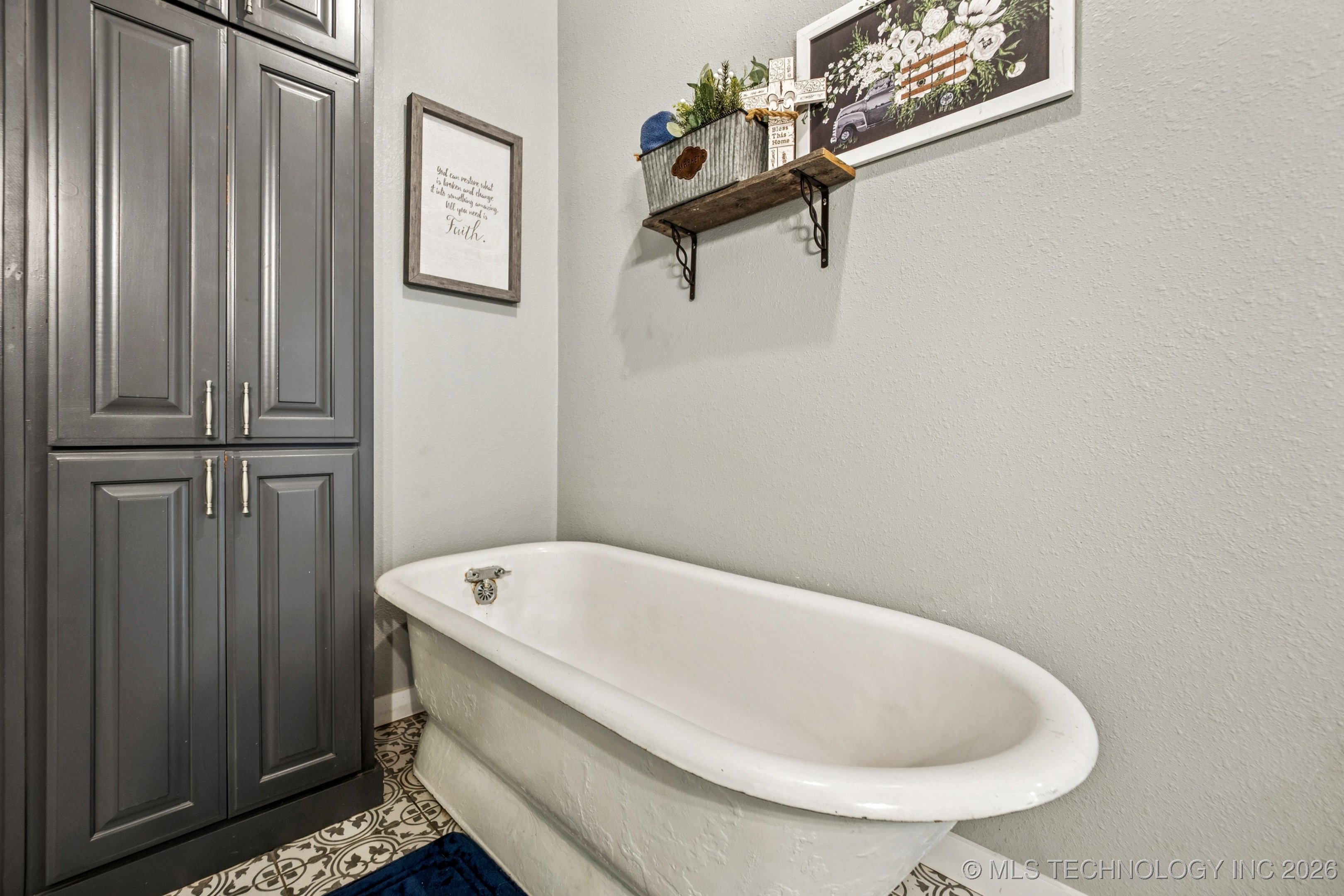 24277 S 497th West Avenue Property Photo 27