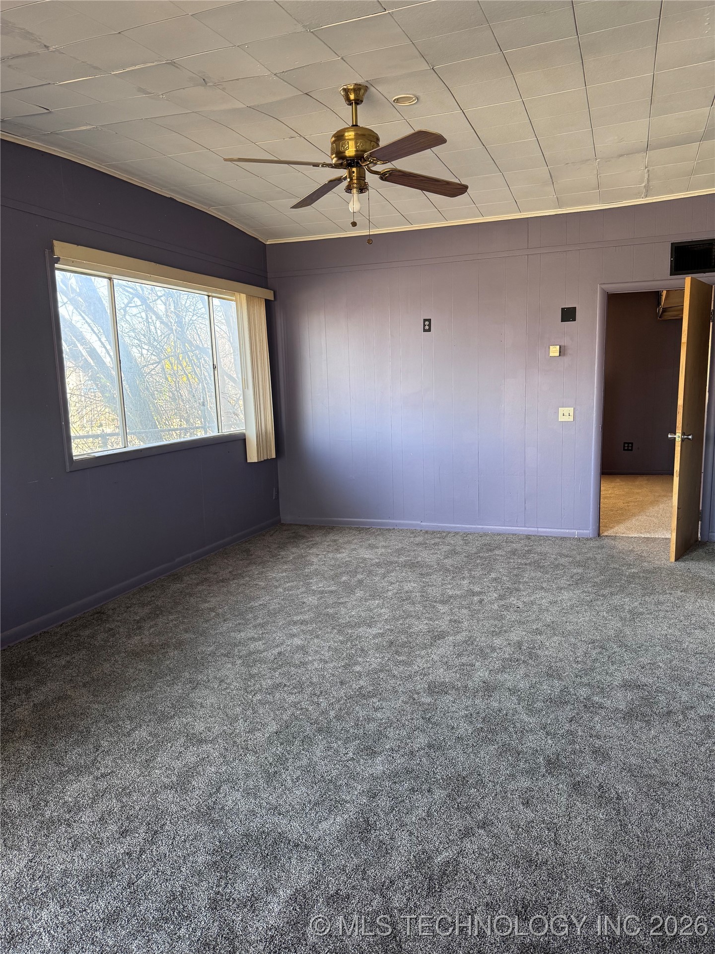 3812 E 28th Street Property Photo 9