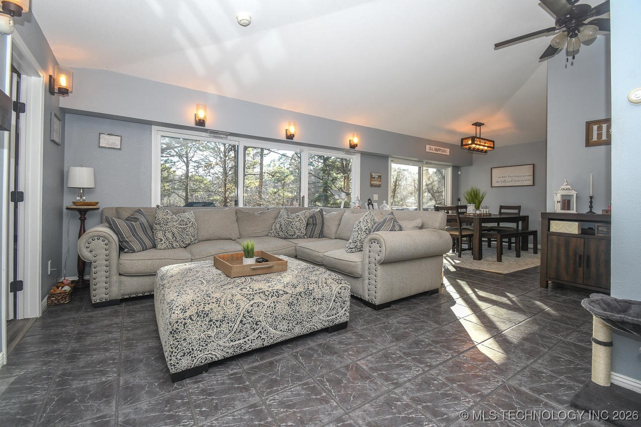 16230 Flint Ridge Drive Property Photo 10