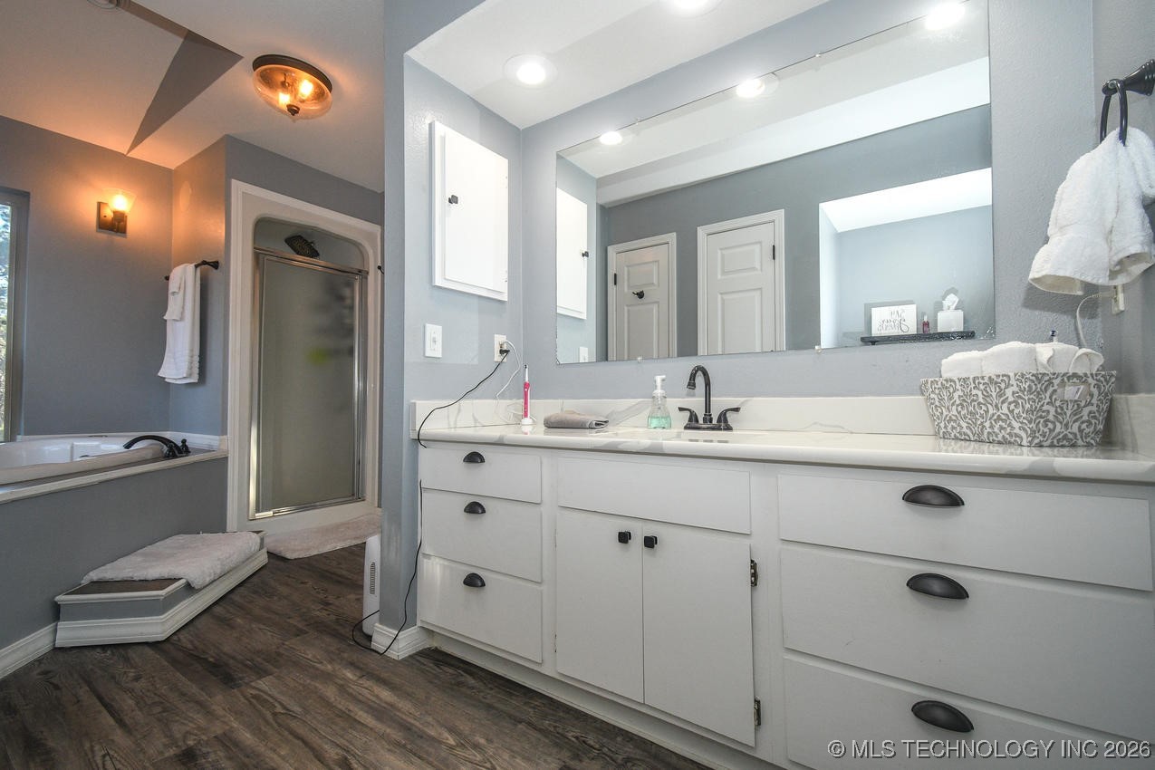 16230 Flint Ridge Drive Property Photo 24