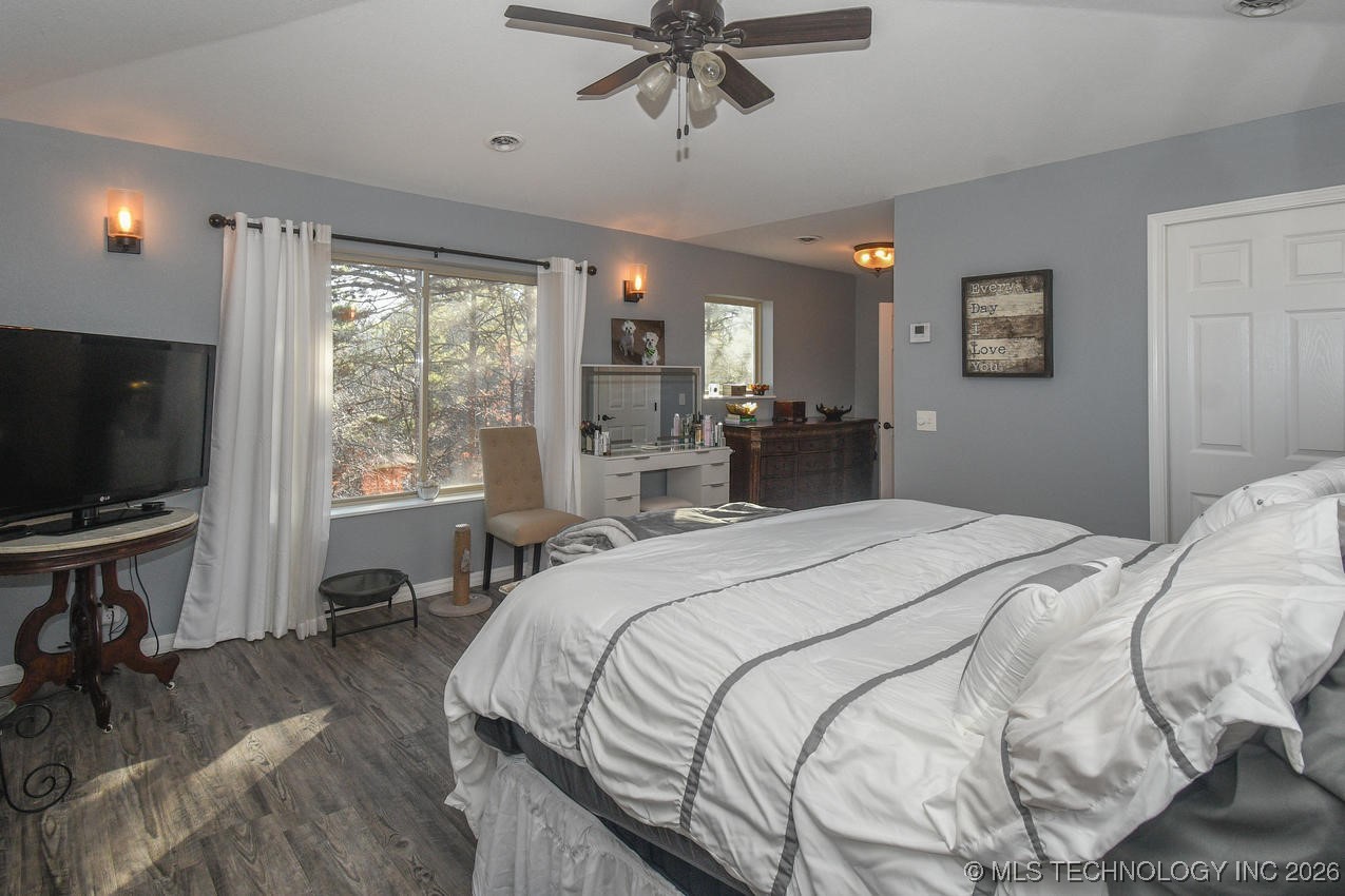 16230 Flint Ridge Drive Property Photo 25