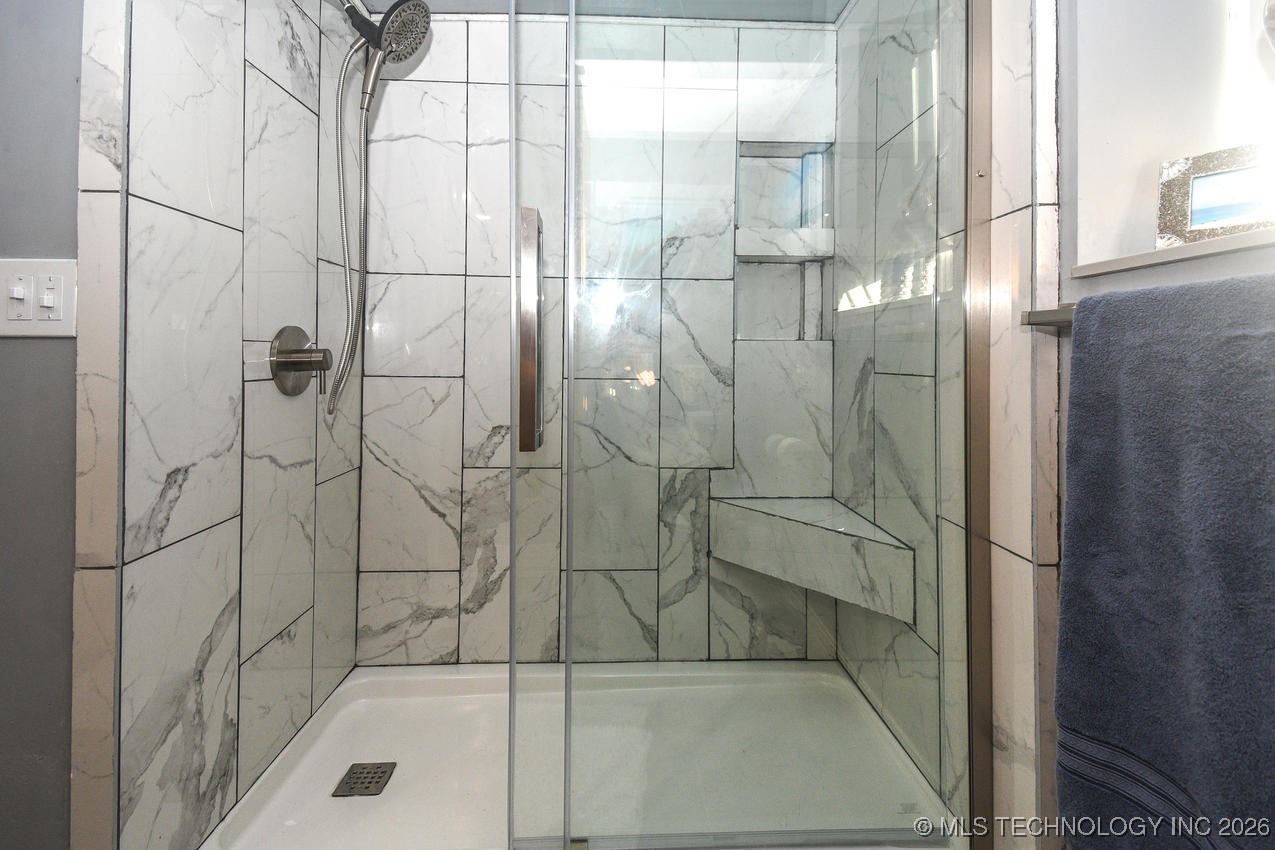 16230 Flint Ridge Drive Property Photo 38