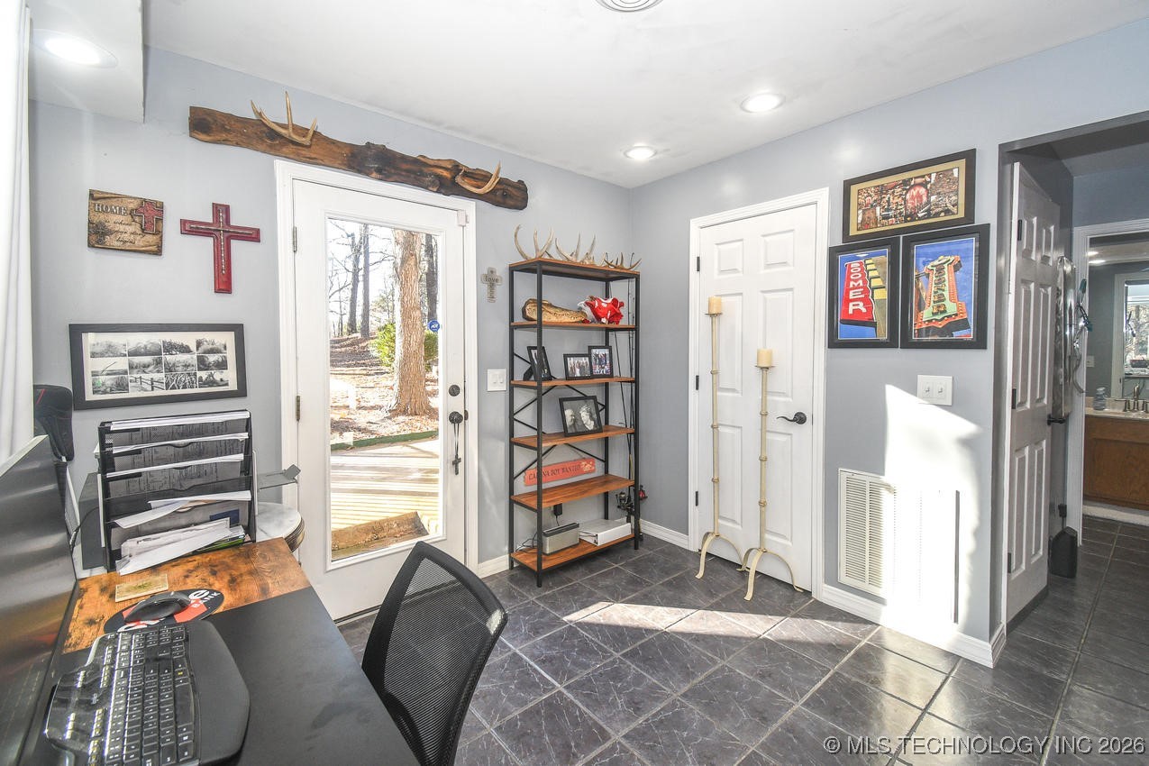 16230 Flint Ridge Drive Property Photo 43