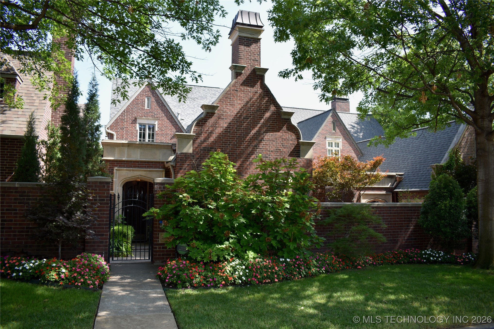 35 E 22nd Street Property Photo 1