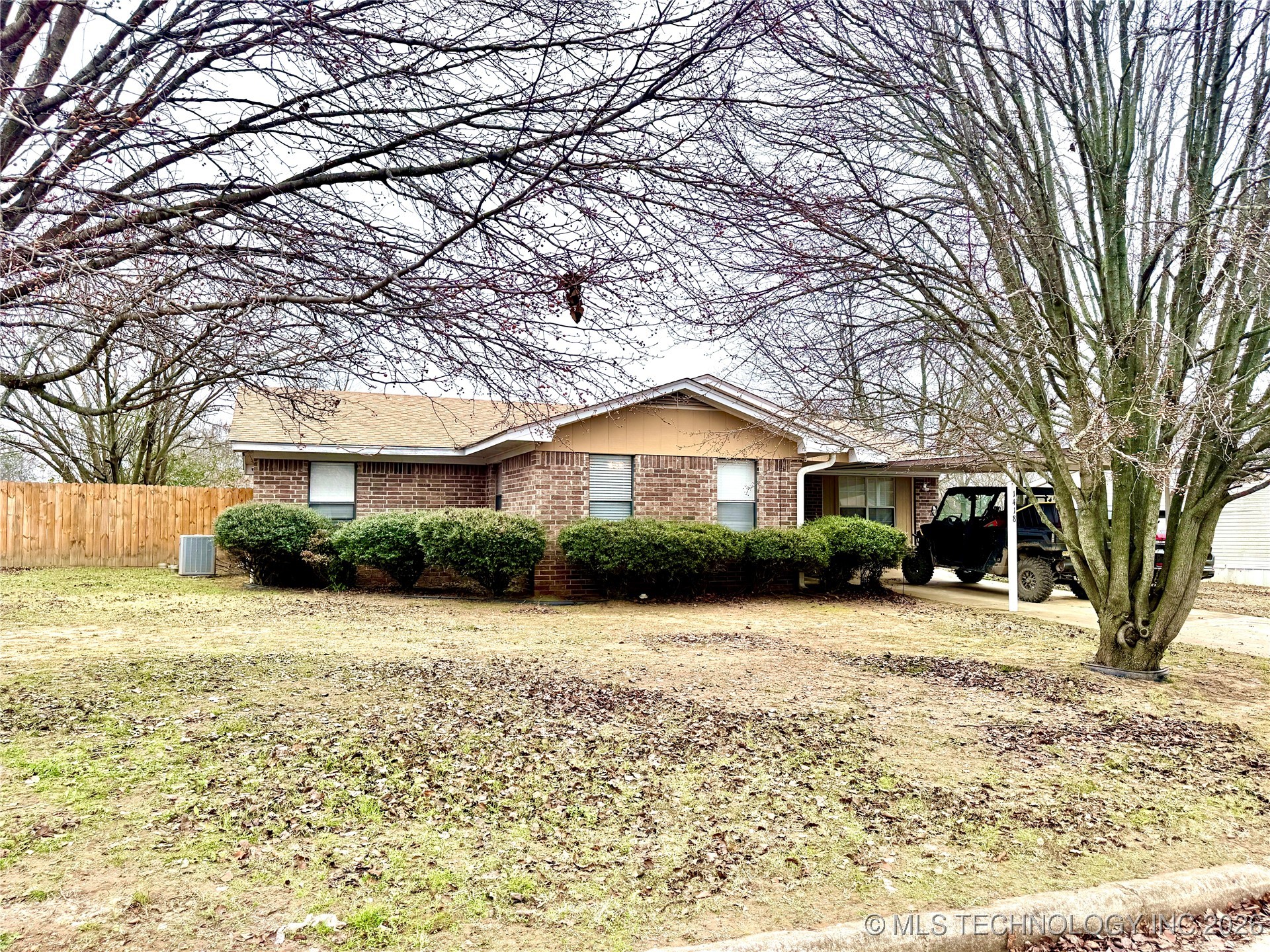 1418 N Lambert Street Property Photo 1