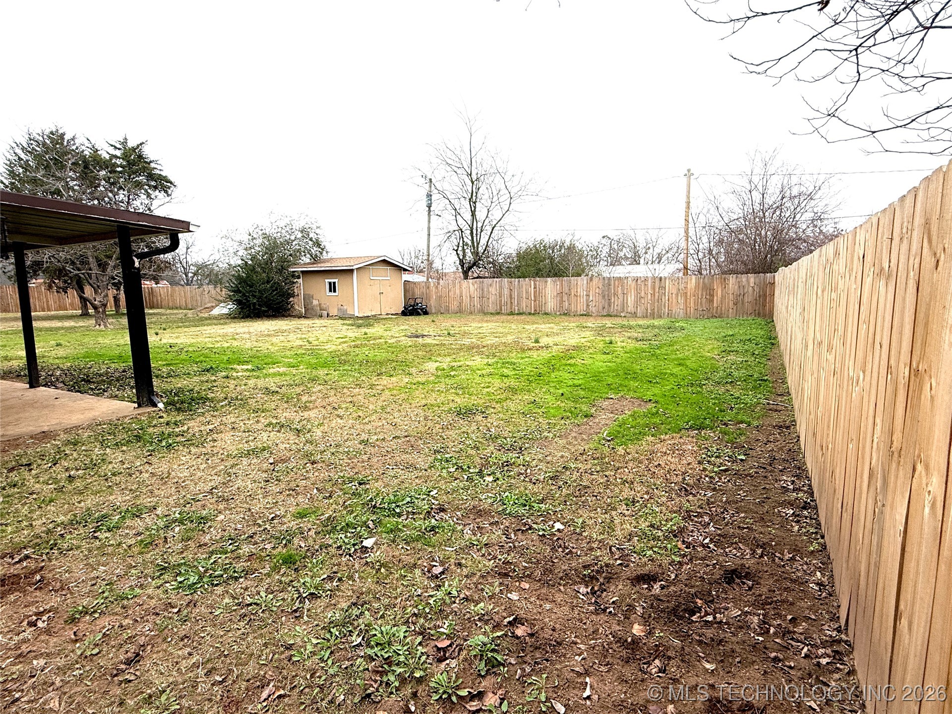 1418 N Lambert Street Property Photo 7