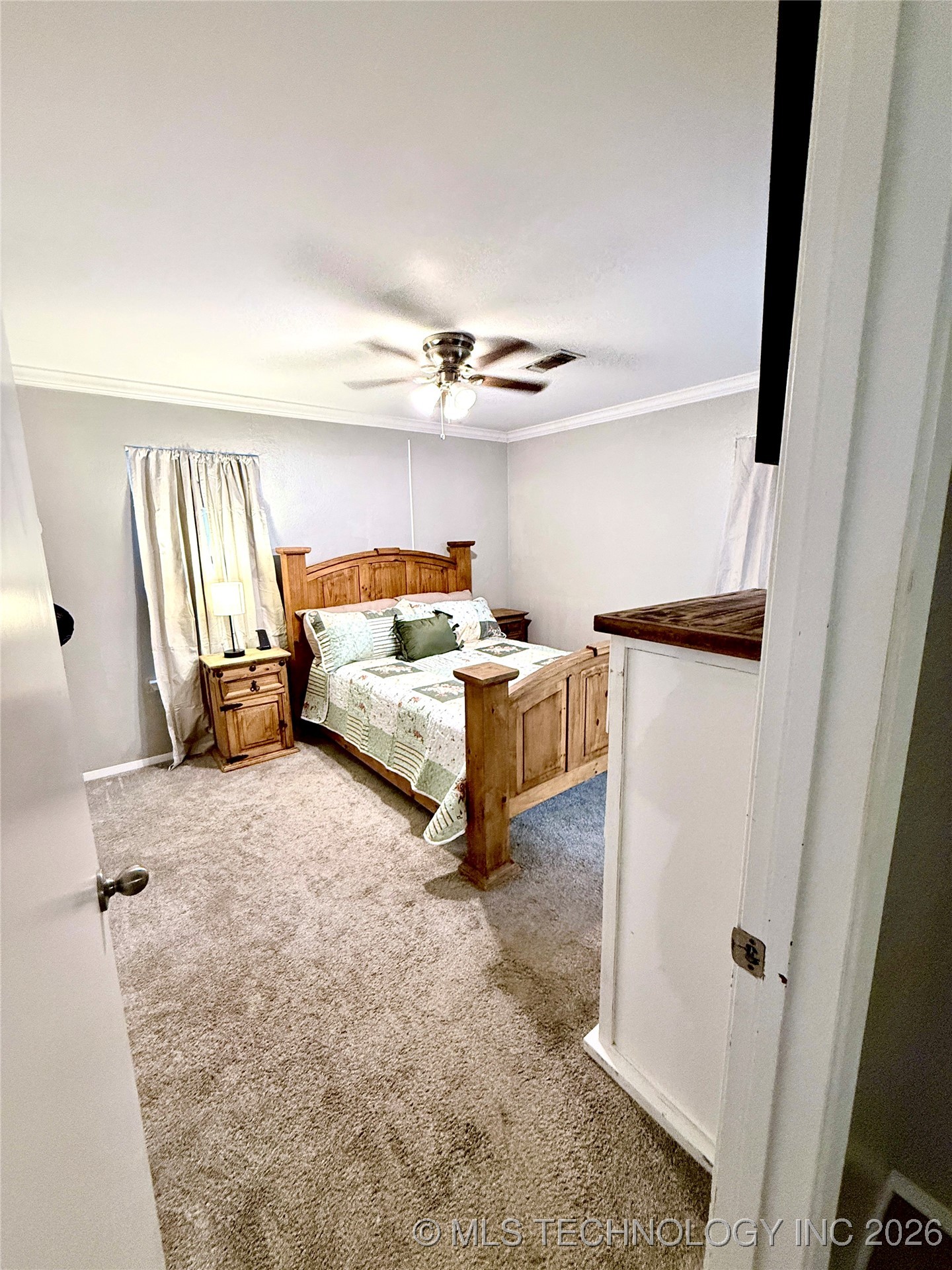 1418 N Lambert Street Property Photo 20