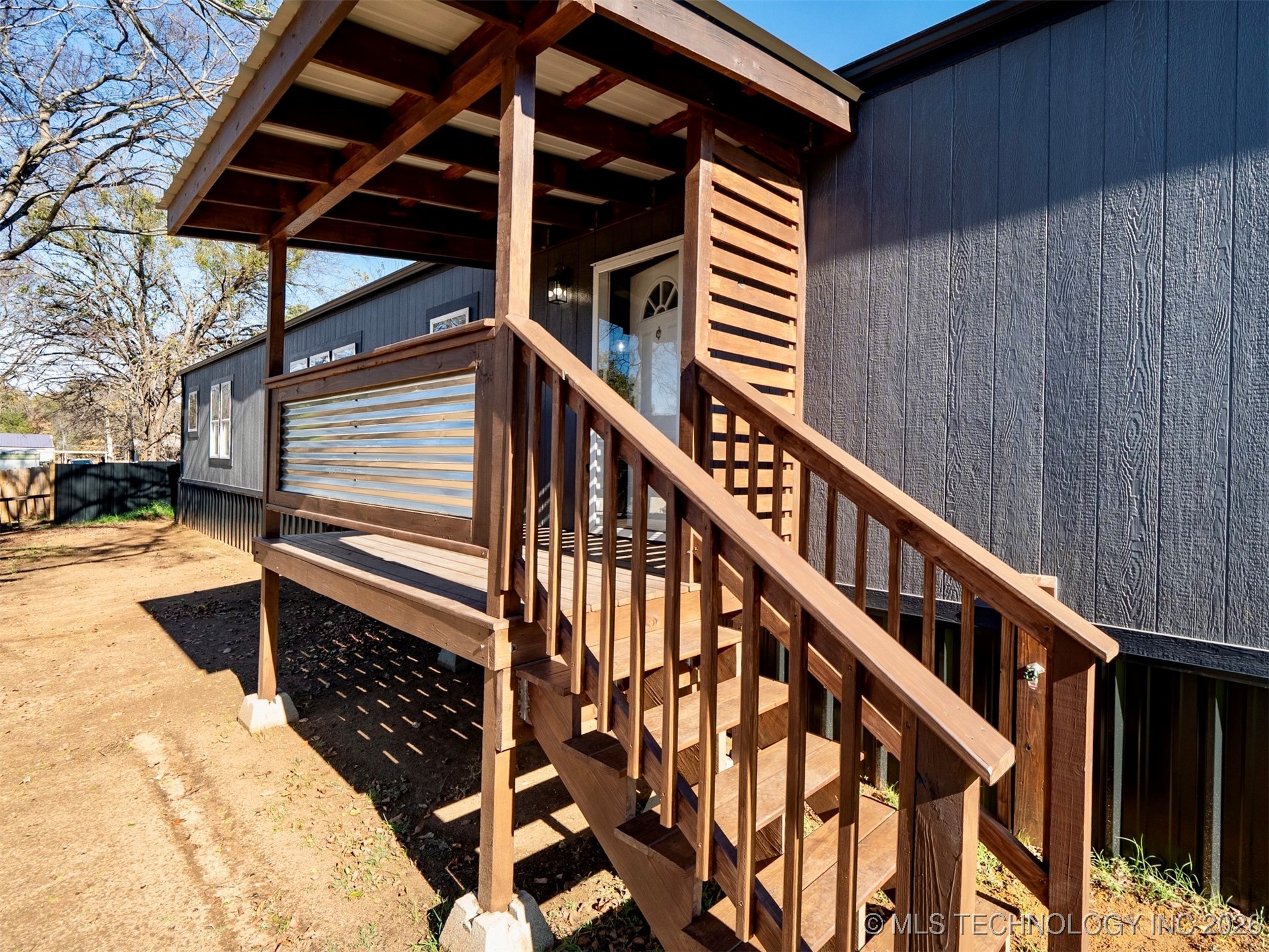 2109 Hawk Lane Property Photo 4