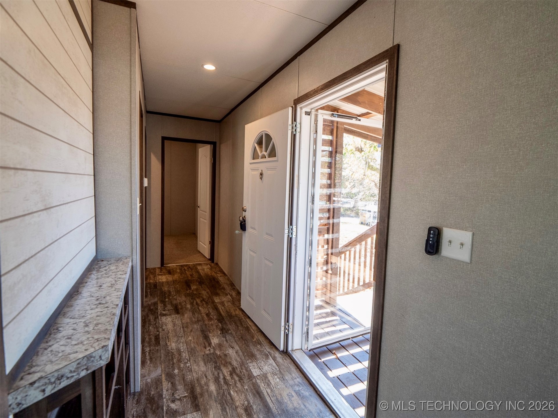 2109 Hawk Lane Property Photo 5