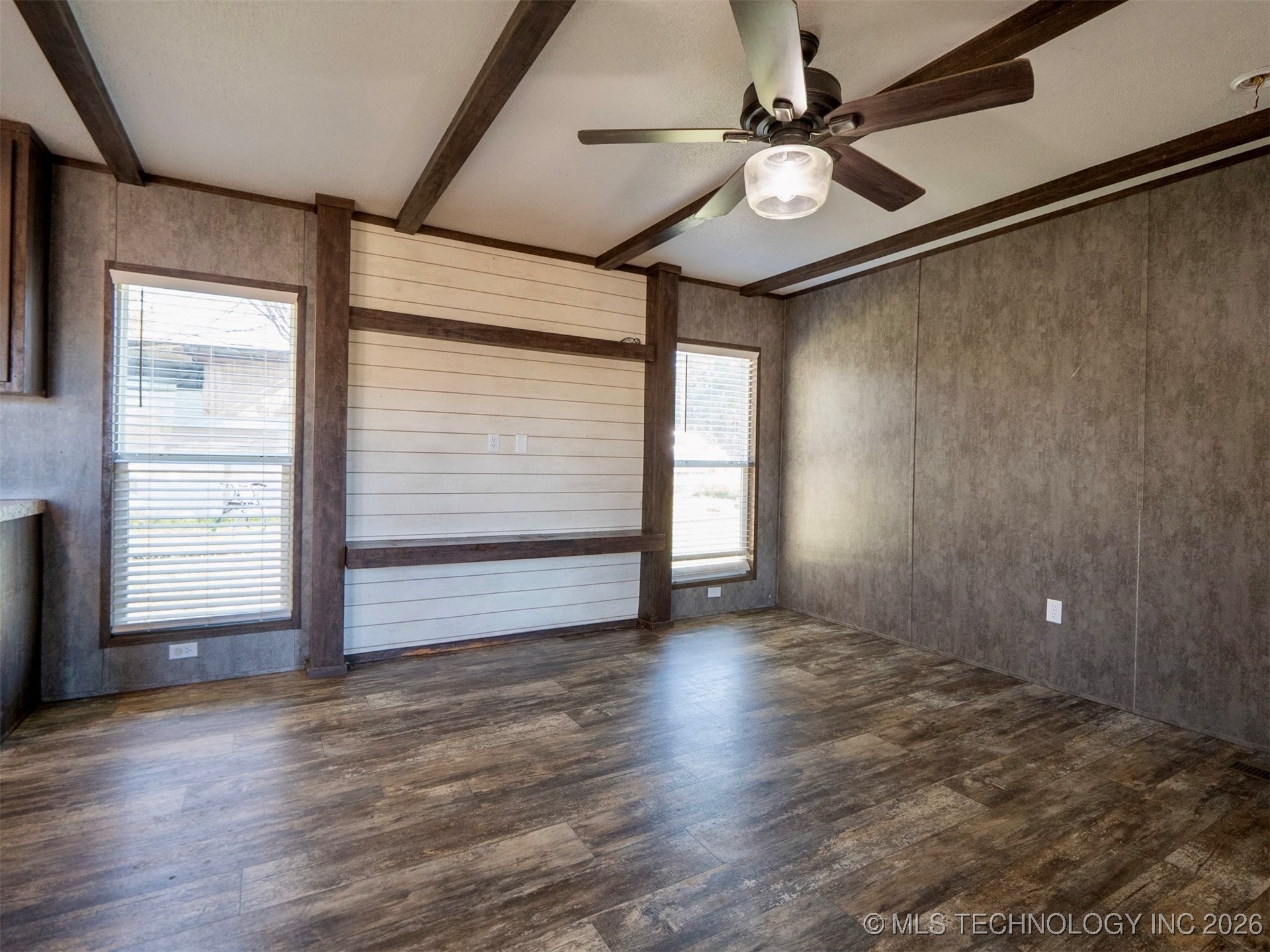 2109 Hawk Lane Property Photo 7