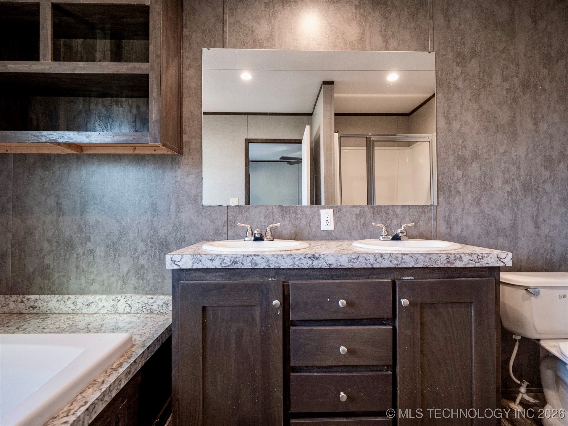 2109 Hawk Lane Property Photo 19