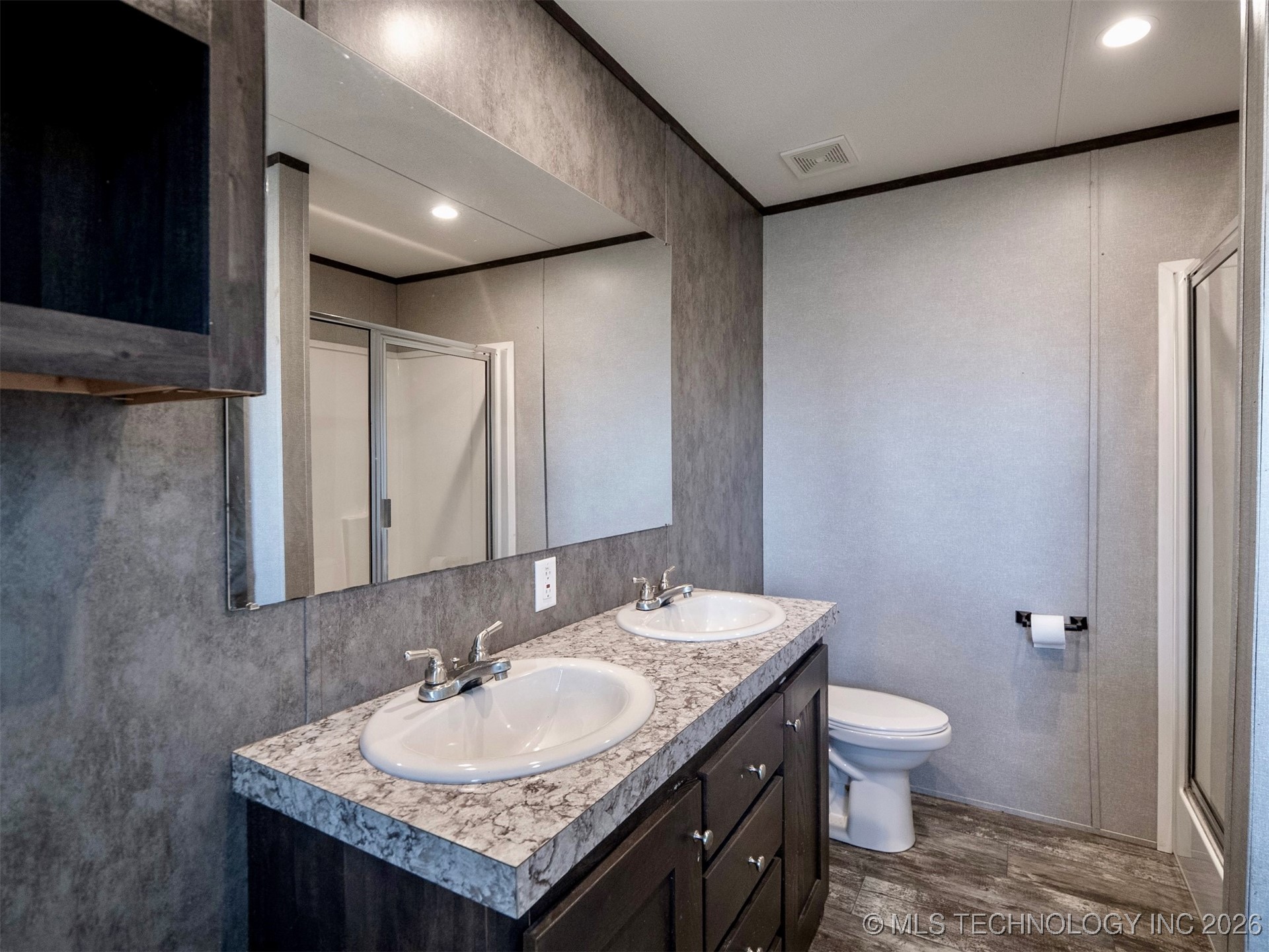 2109 Hawk Lane Property Photo 22