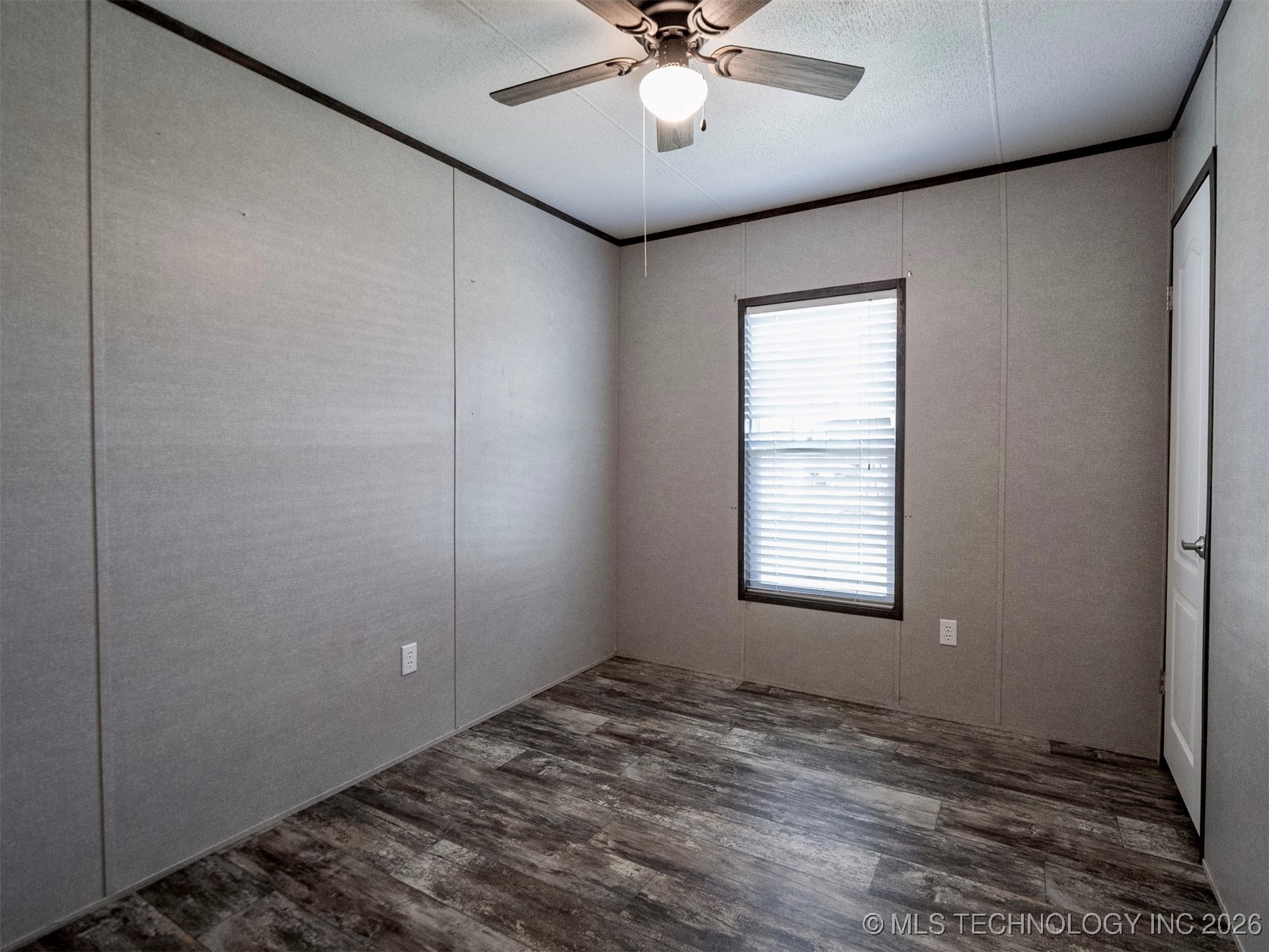 2109 Hawk Lane Property Photo 24