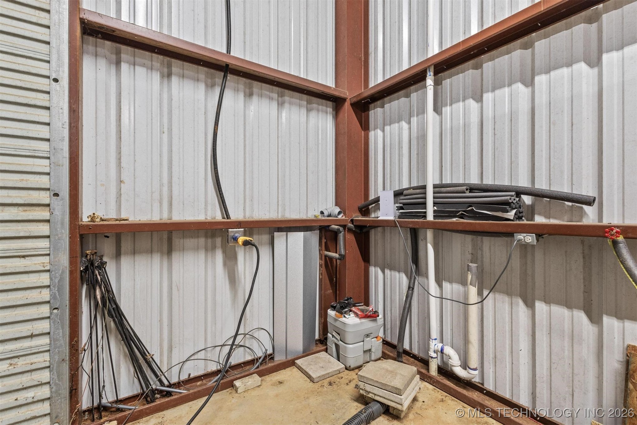 1552 Green Acres Road Property Photo 38