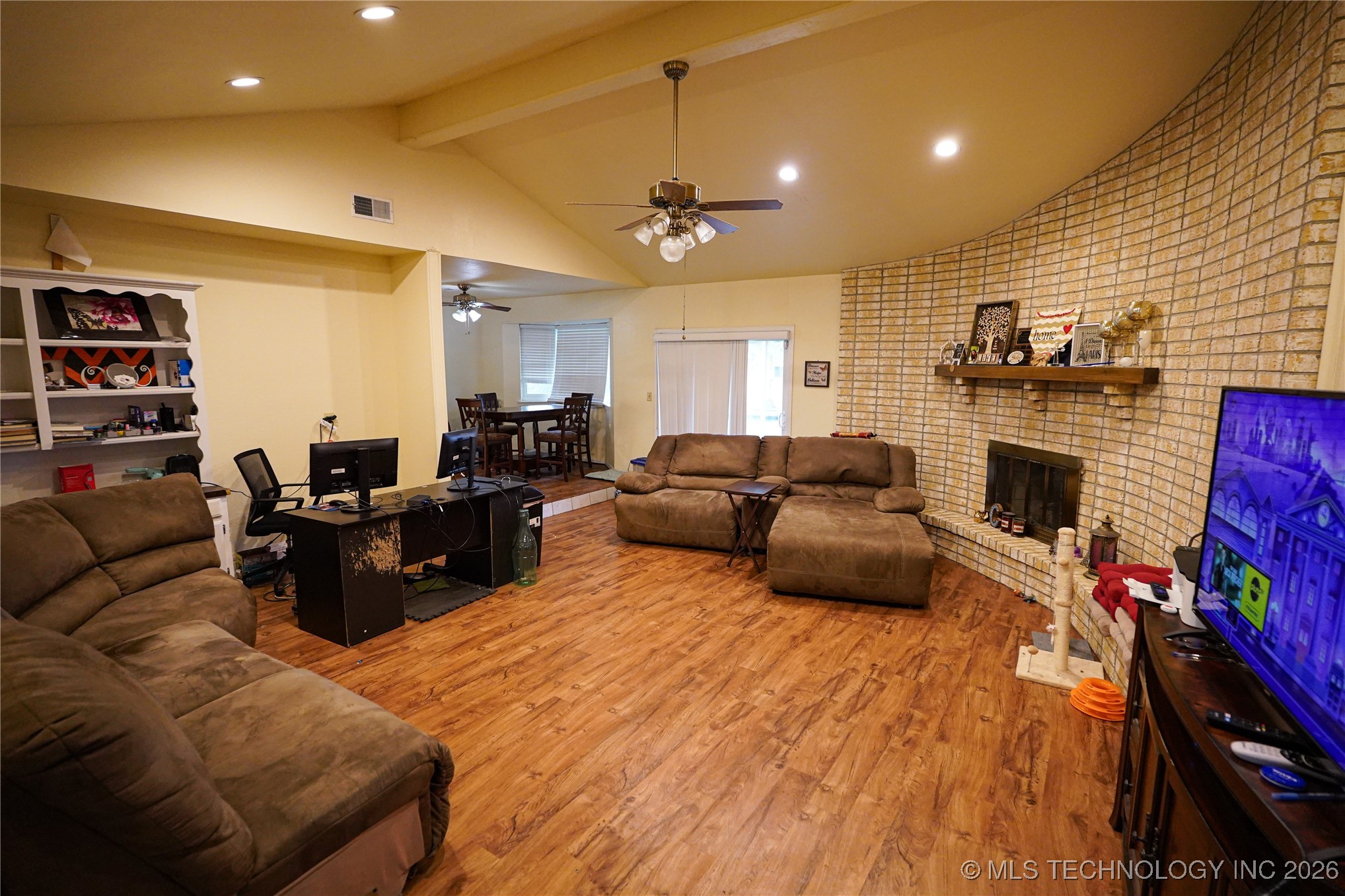 2613 Turner Street Property Photo 4